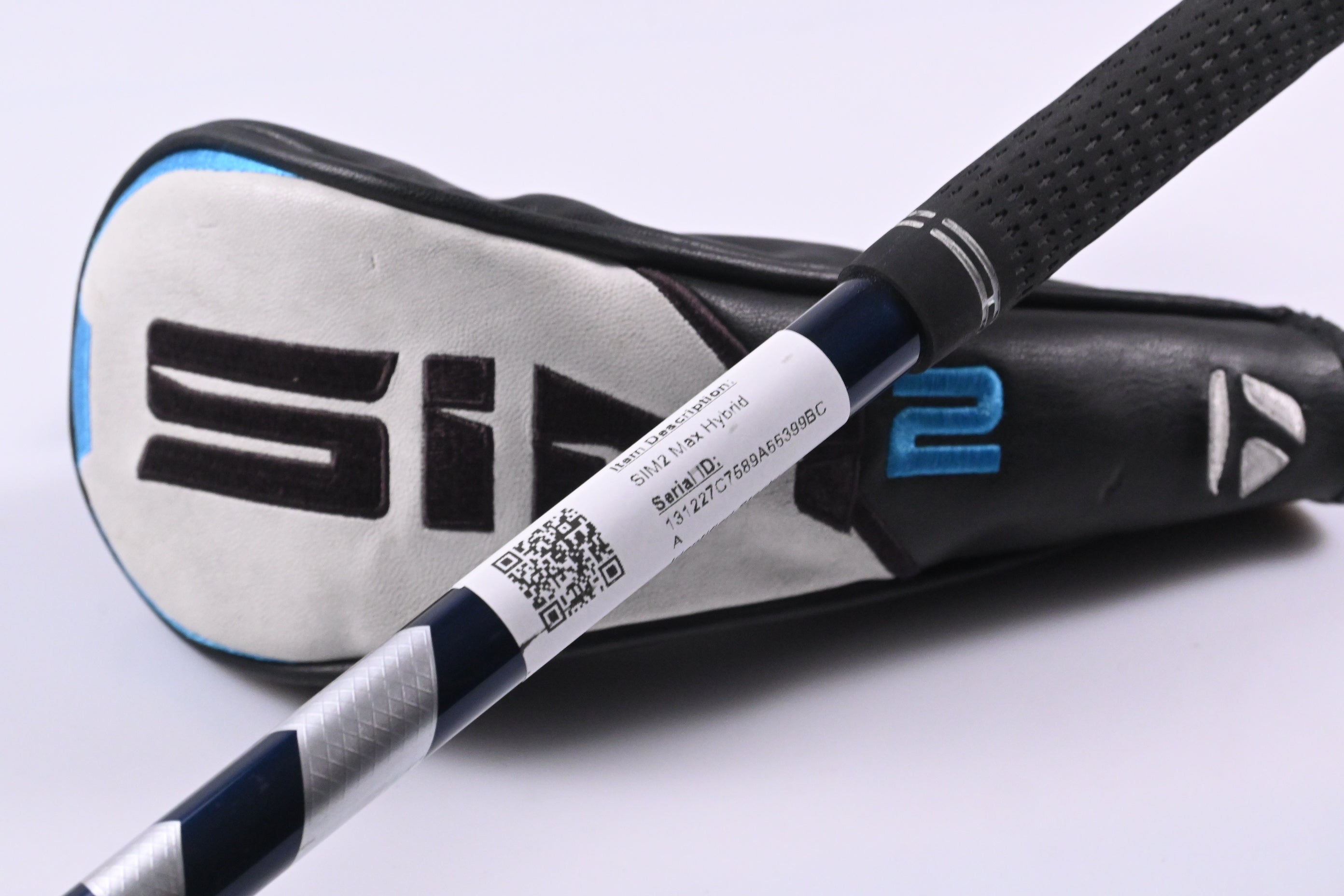 Taylormade SIM2 Max #3 Hybrid / 19 Degree / Regular Flex Fujikura Ventus Blue 6