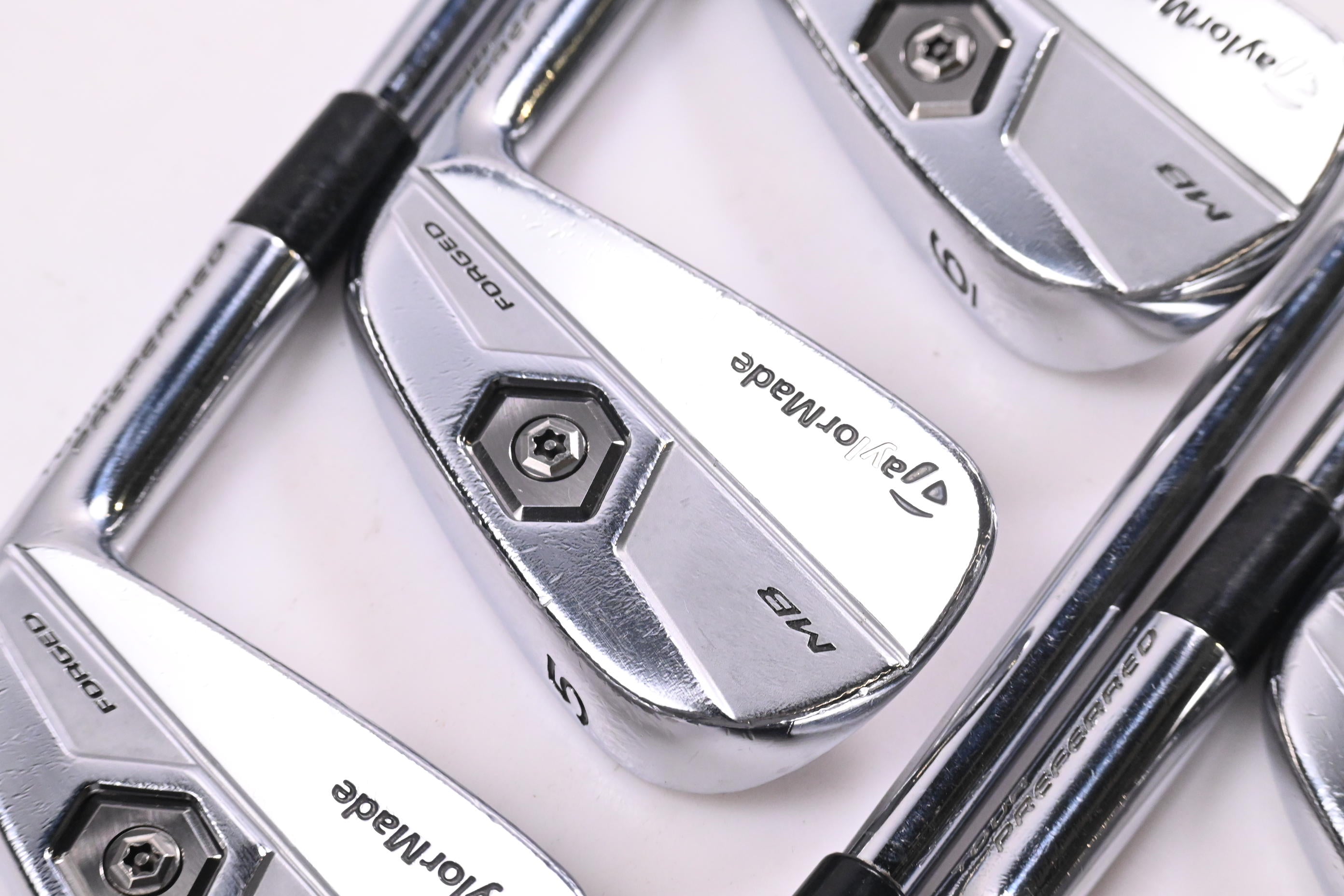 Taylormade Tour Preferred MB 2011 Irons / 4-PW / Stiff Flex Dynamic Gold S300