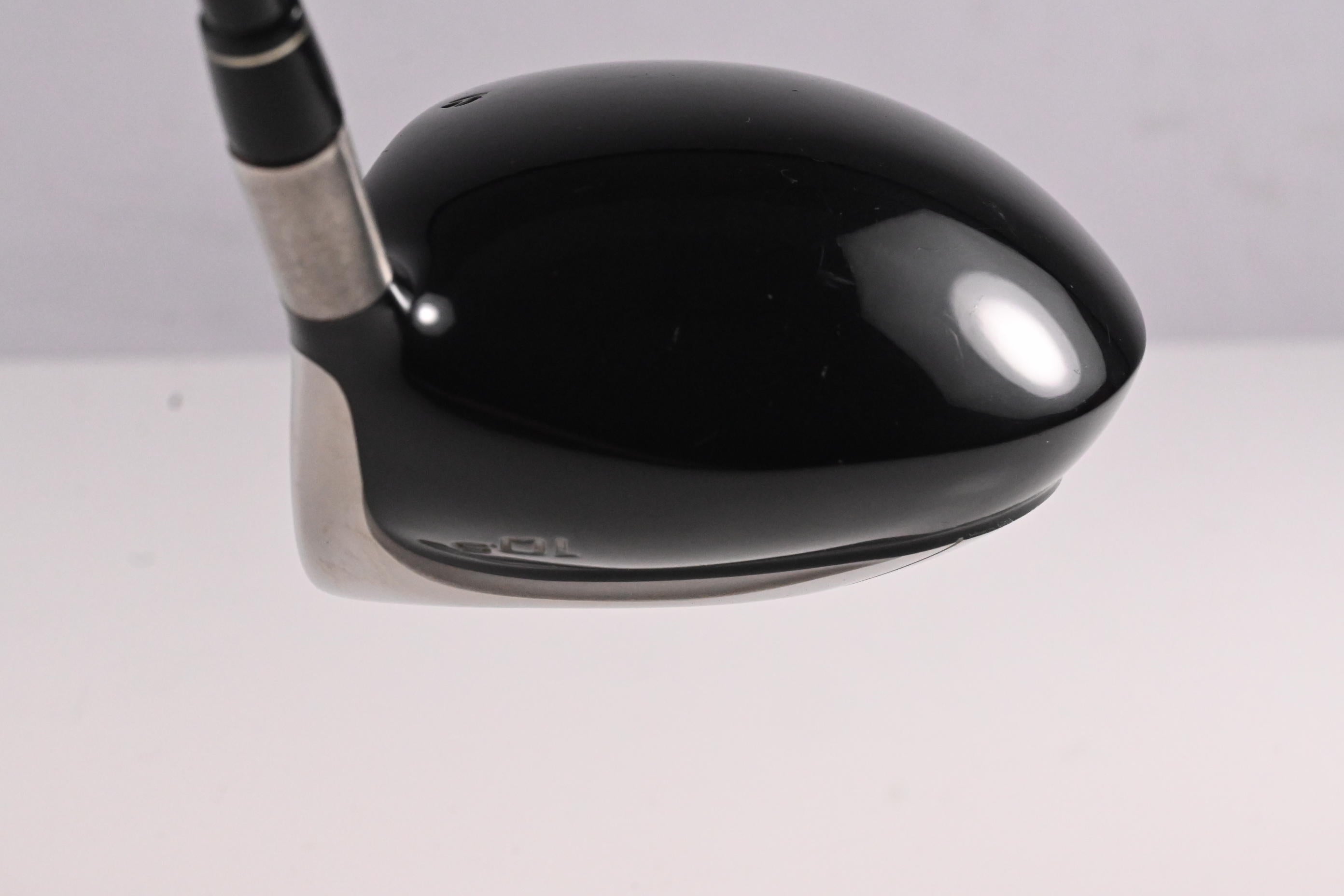Taylormade R580 XD Driver / 10.5 Degree / Regular Flex Voodoo FW Shaft