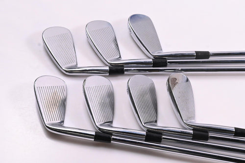 Taylormade Tour Preferred MB 2011 Irons / 4-PW / Stiff Flex Dynamic Gold S300