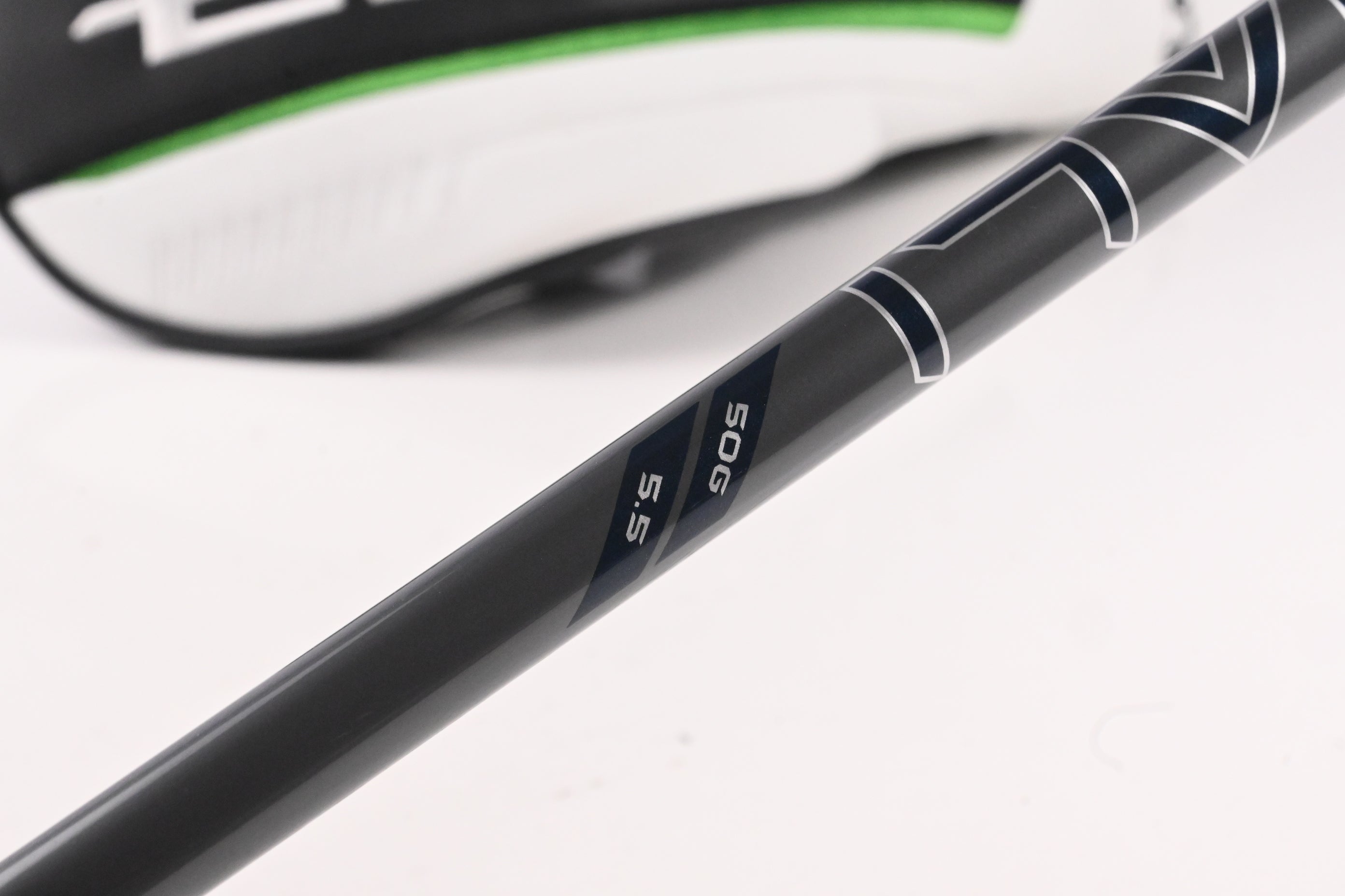 Callaway Elyte Driver / 10.5 Degree / Regular Flex Denali Charcoal 50 Shaft
