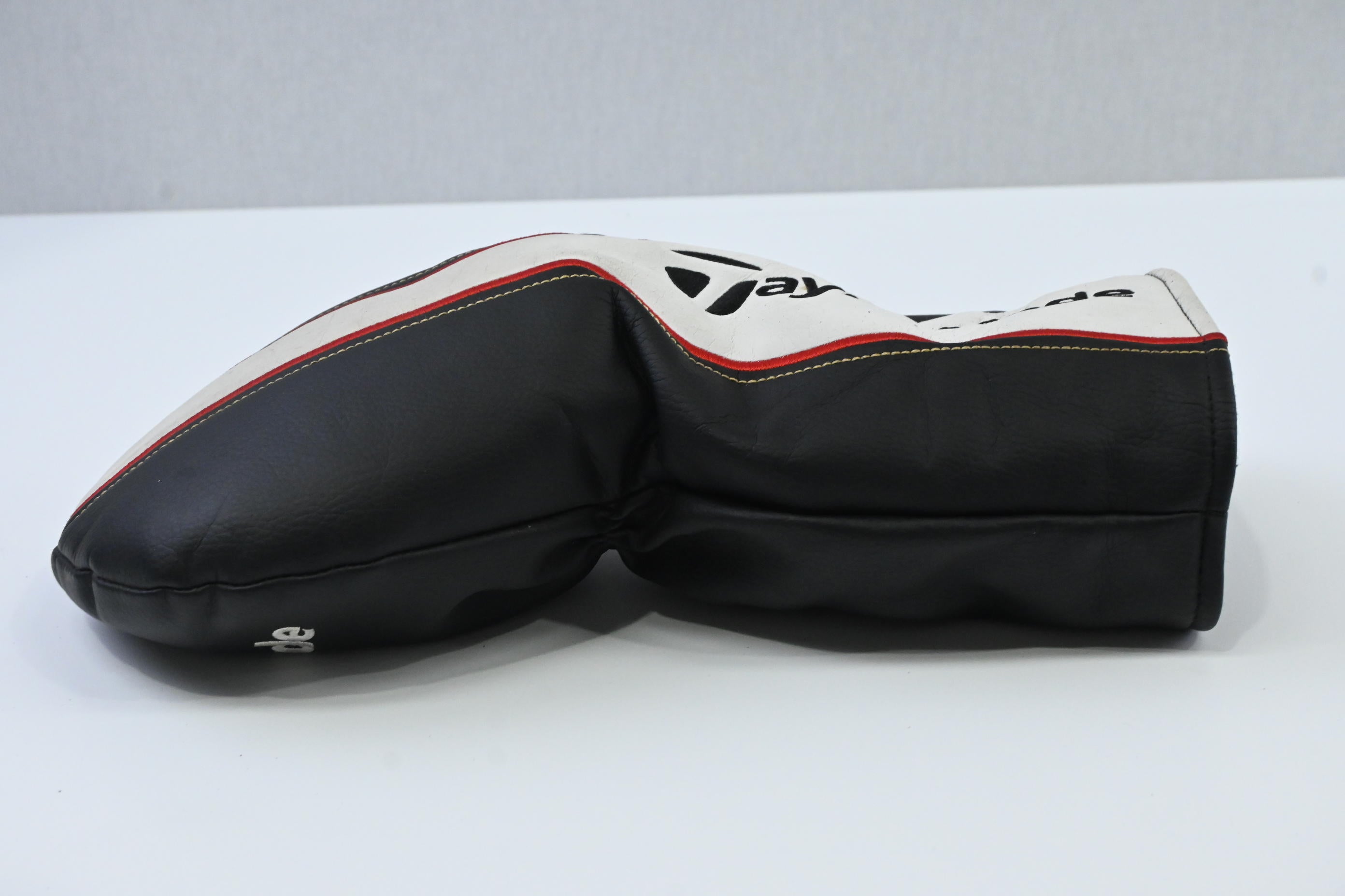 Taylormade M2 2016 Driver / 9.5 Degree / Stiff Flex Aldila Rogue White 70