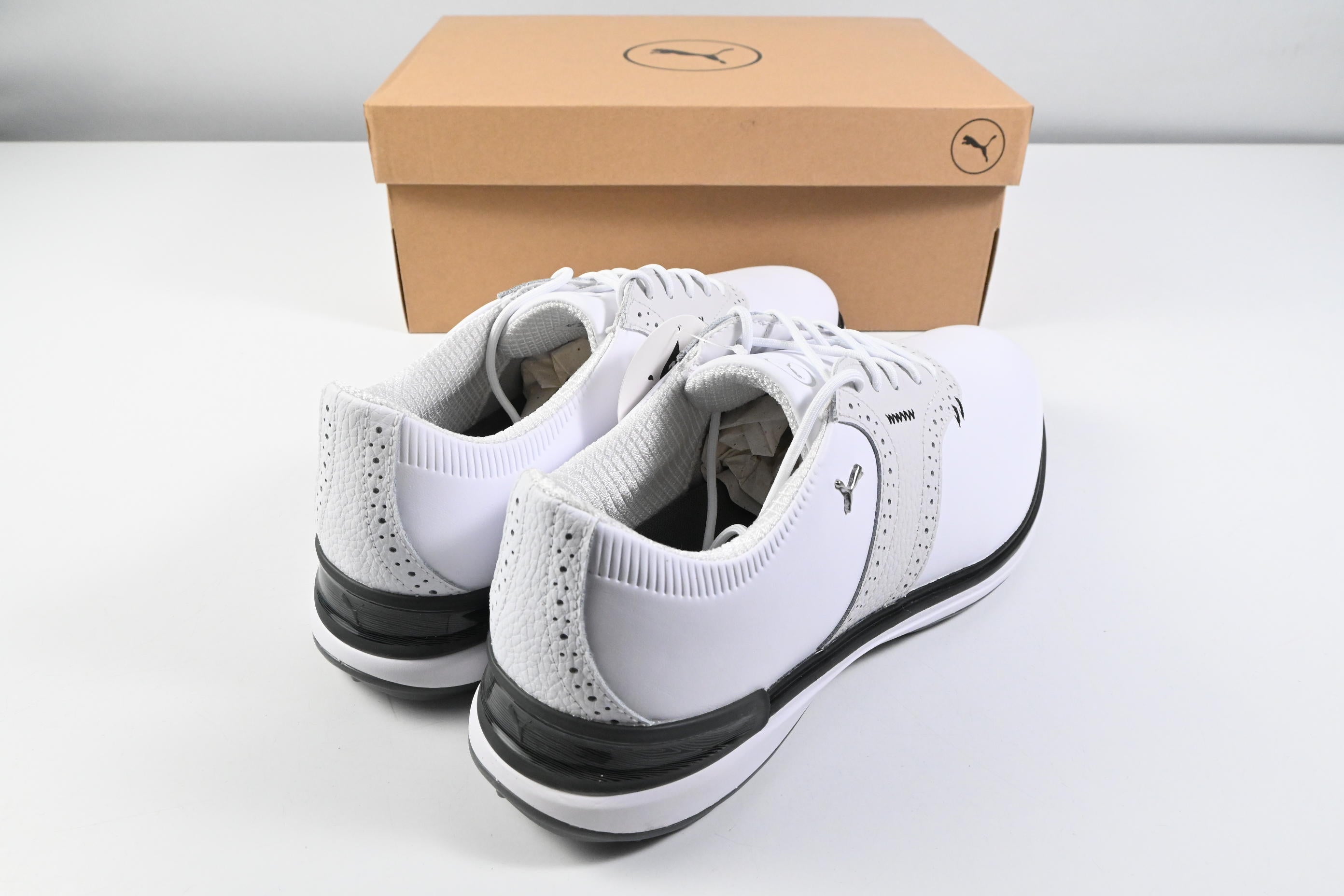 Puma Avant Golf Shoes / Size UK 9.5 / White, Black