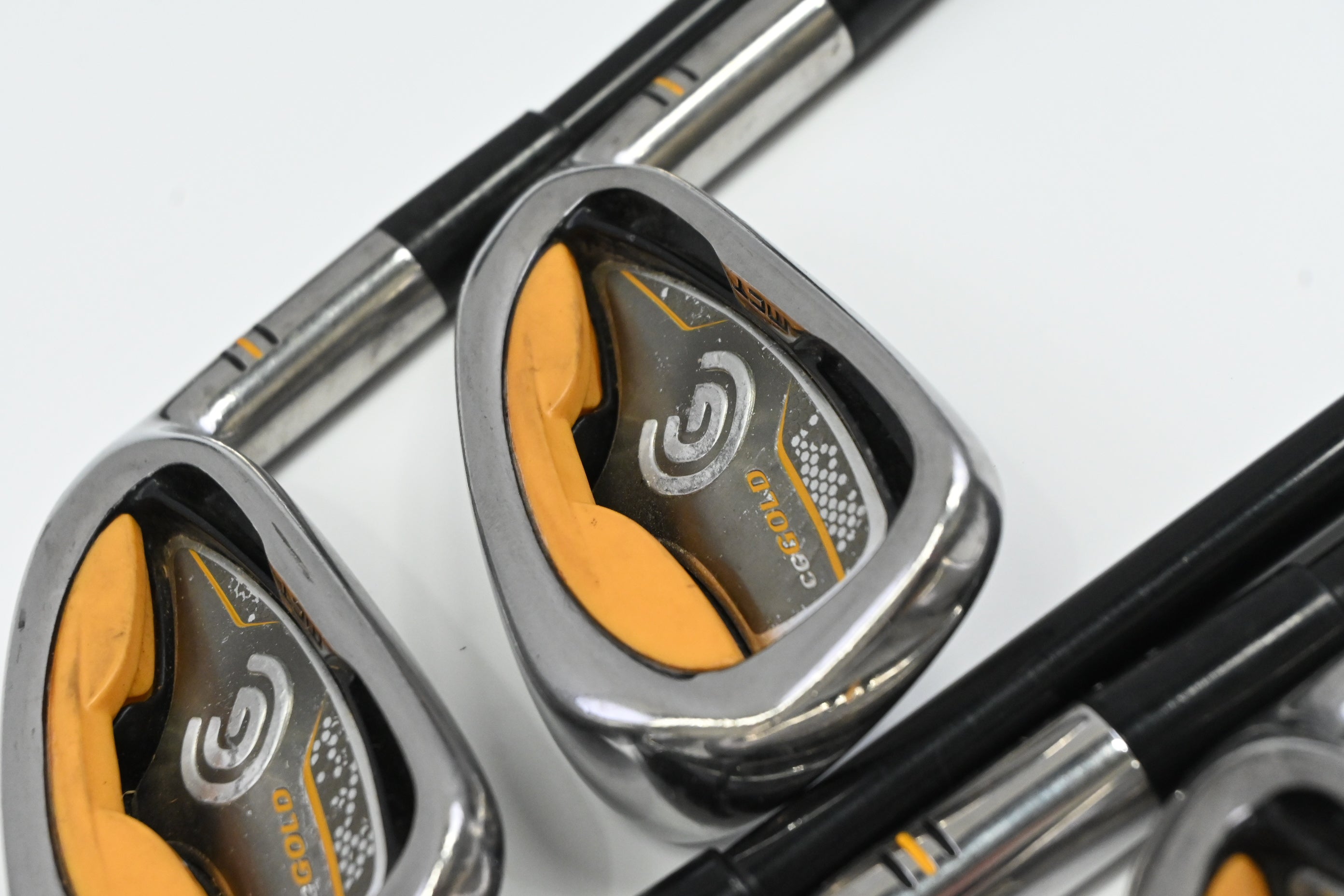 Cleveland CG Gold Irons / 5-PW, Missing #7 / Senior Flex CG Gold 75 Shafts
