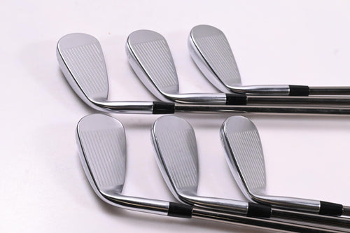 Mizuno JPX 923 Hot Metal HL Irons / 5-PW / Regular Flex UST Recoil 95 Shafts