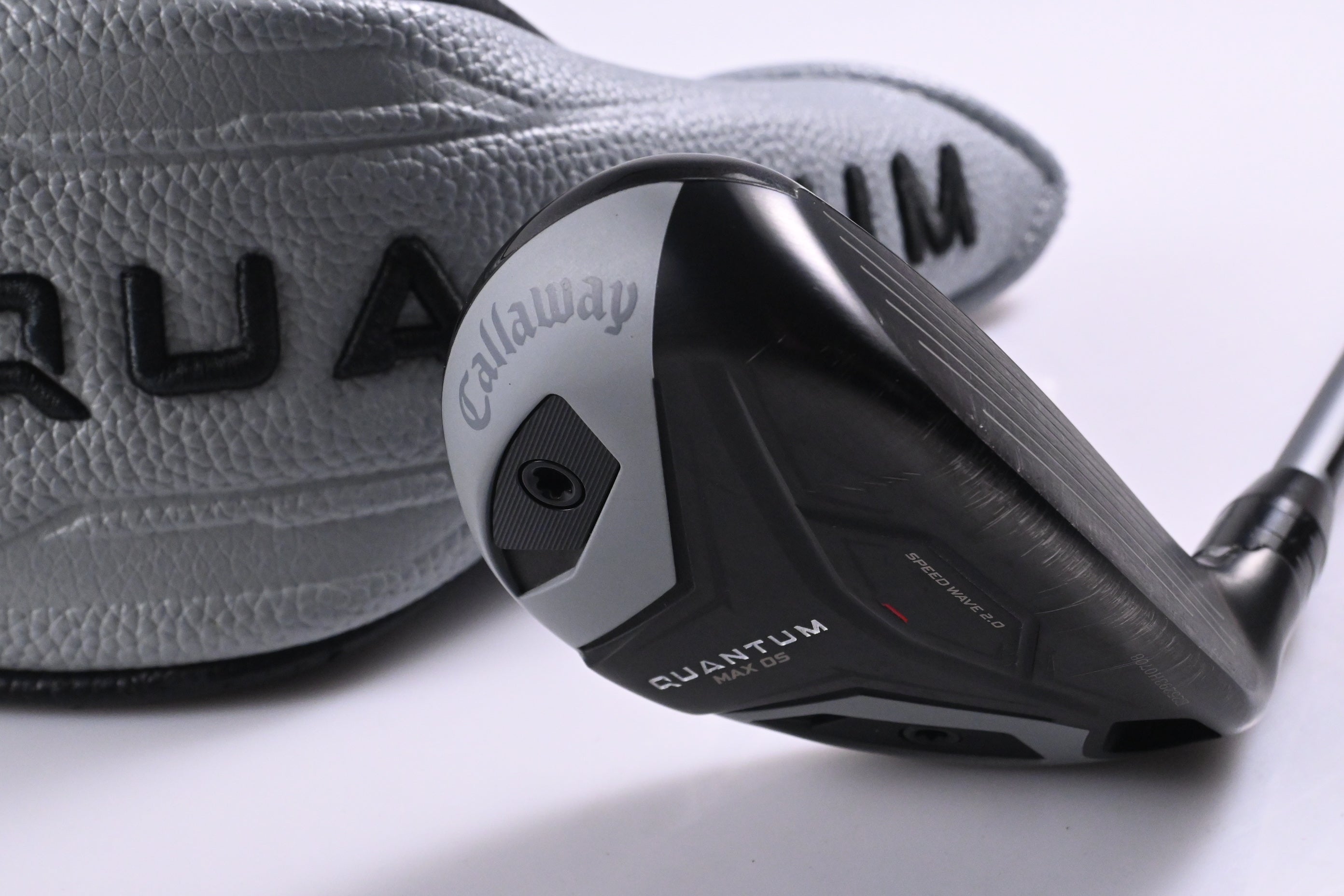 Callaway Quantum Max OS #5 Hybrid / 23 Degree / Regular Flex Denali Frost Silver