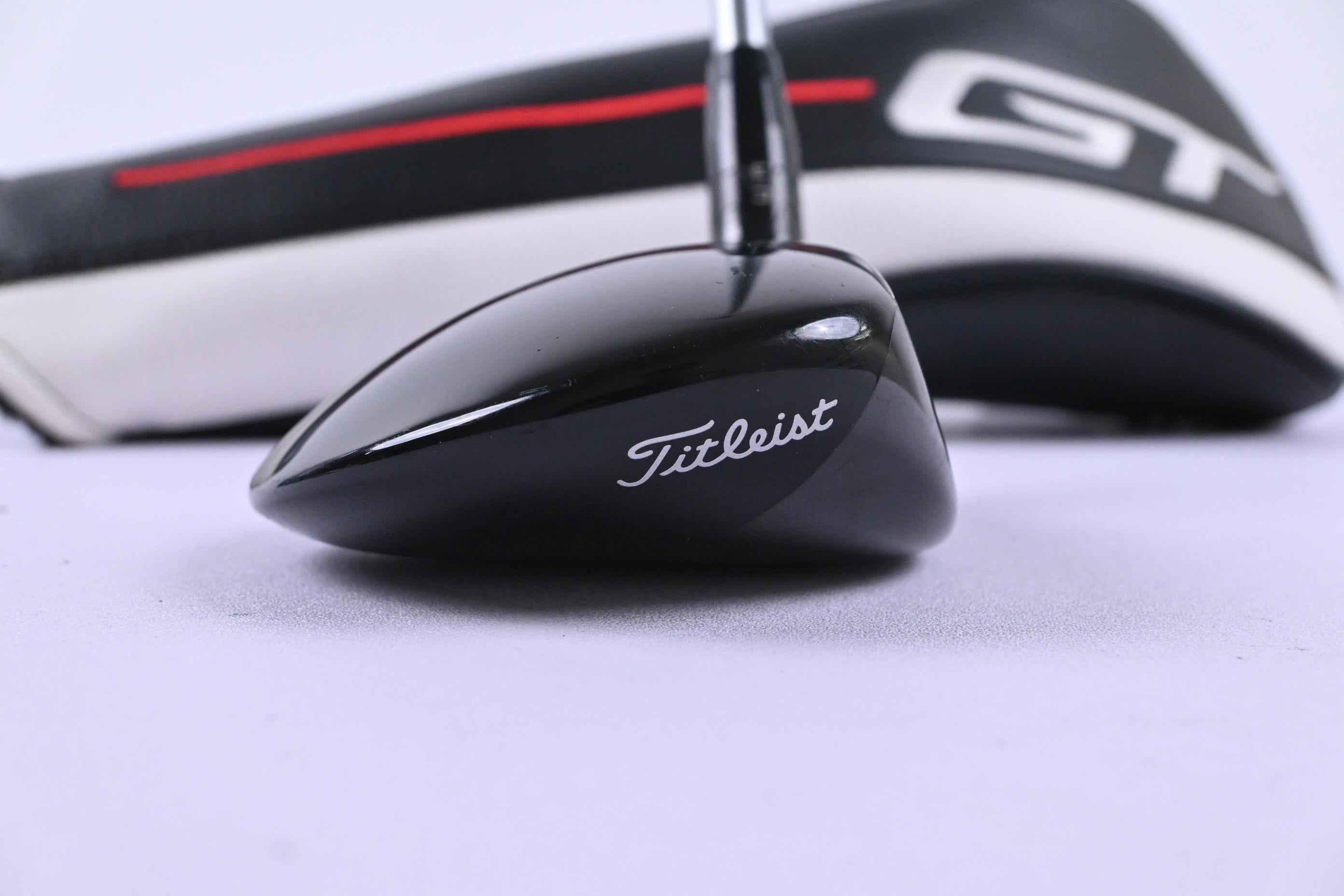 Titleist GT2 #5 Wood / 18 Degree / Regular Flex Fujikura AirSpeeder 40 Shaft