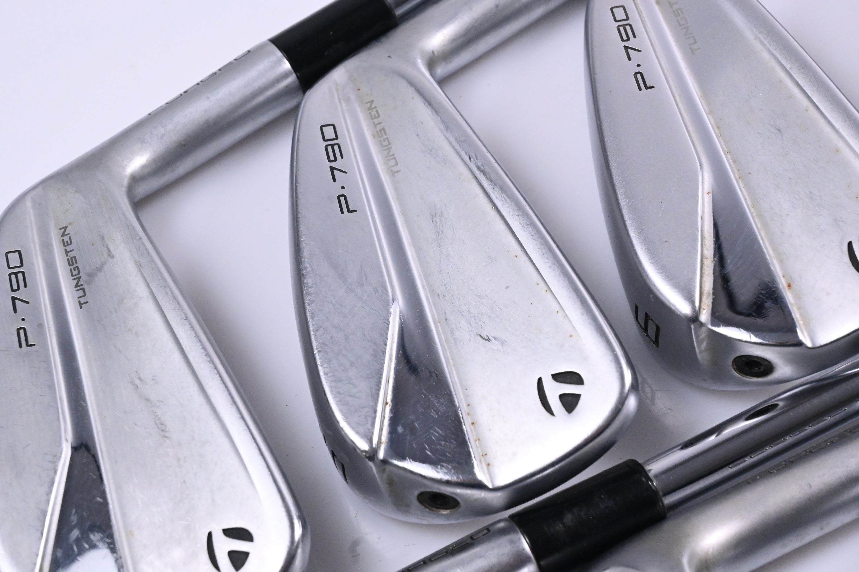 Taylormade P790 2021 Irons / 4-PW+AW / Regular Flex Dynamic Gold 95 R300 Shafts
