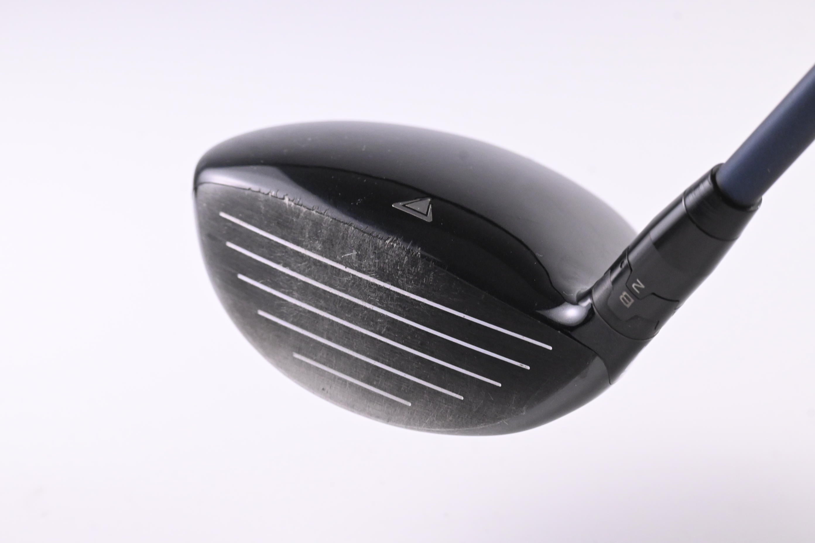 Titleist 915 F #3 Wood / 16.5 Degree / X-Flex Fujikura Speeder 74 Shaft