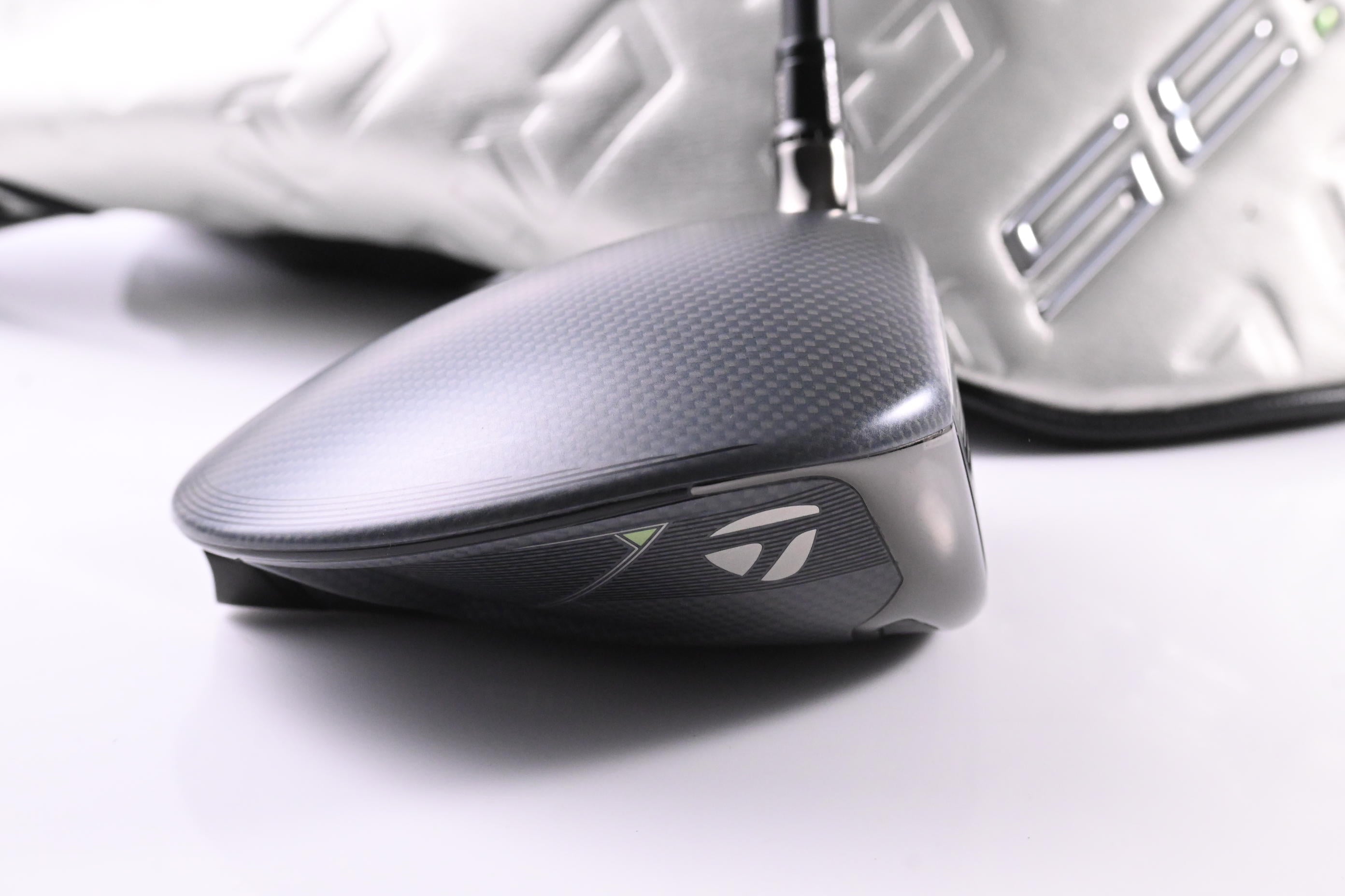 Taylormade Qi35 Driver / 9 Degree / Stiff Flex Fujikura Ventus Blue 5 Shaft