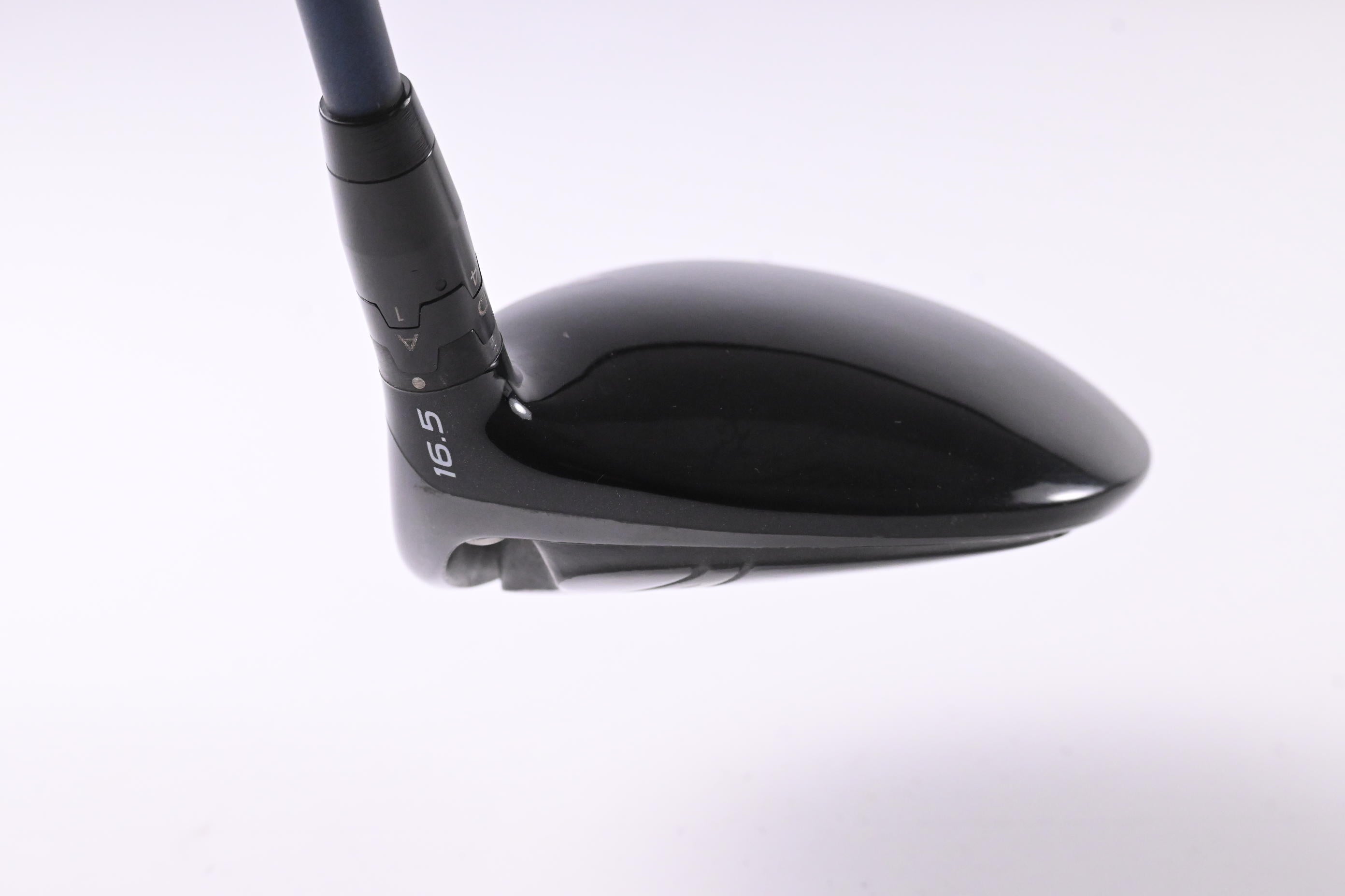 Titleist 915 F #3 Wood / 16.5 Degree / X-Flex Fujikura Speeder 74 Shaft