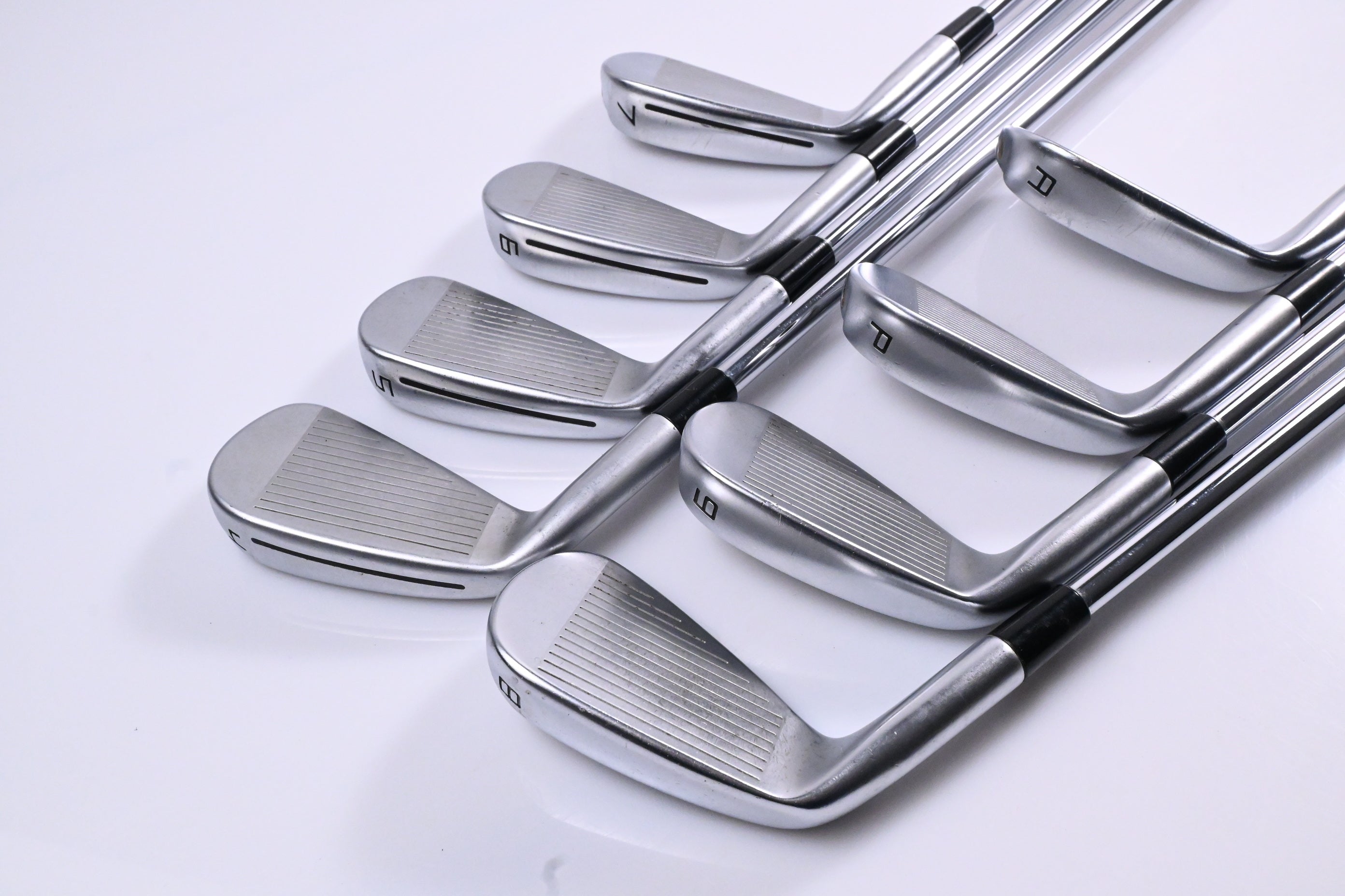 Taylormade P790 2021 Irons / 4-PW+AW / Regular Flex Dynamic Gold 95 R300 Shafts
