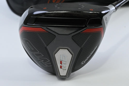 Taylormade M6 Driver / 10.5 Degree / Regular Flex Fujikura  Atmos Red 5 Shaft