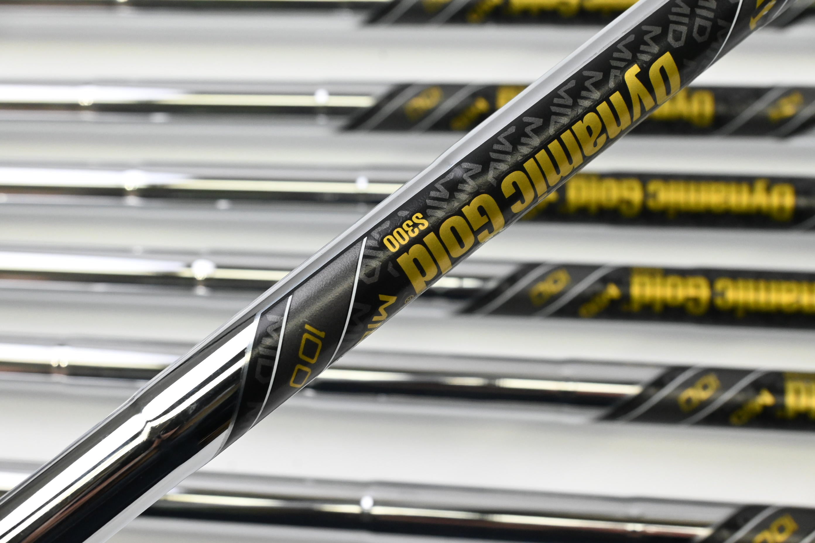 Ping I240 Irons / 4-PW / Blue Dot / Stiff Flex Dynamic Gold Mid 100 S300 Shaft