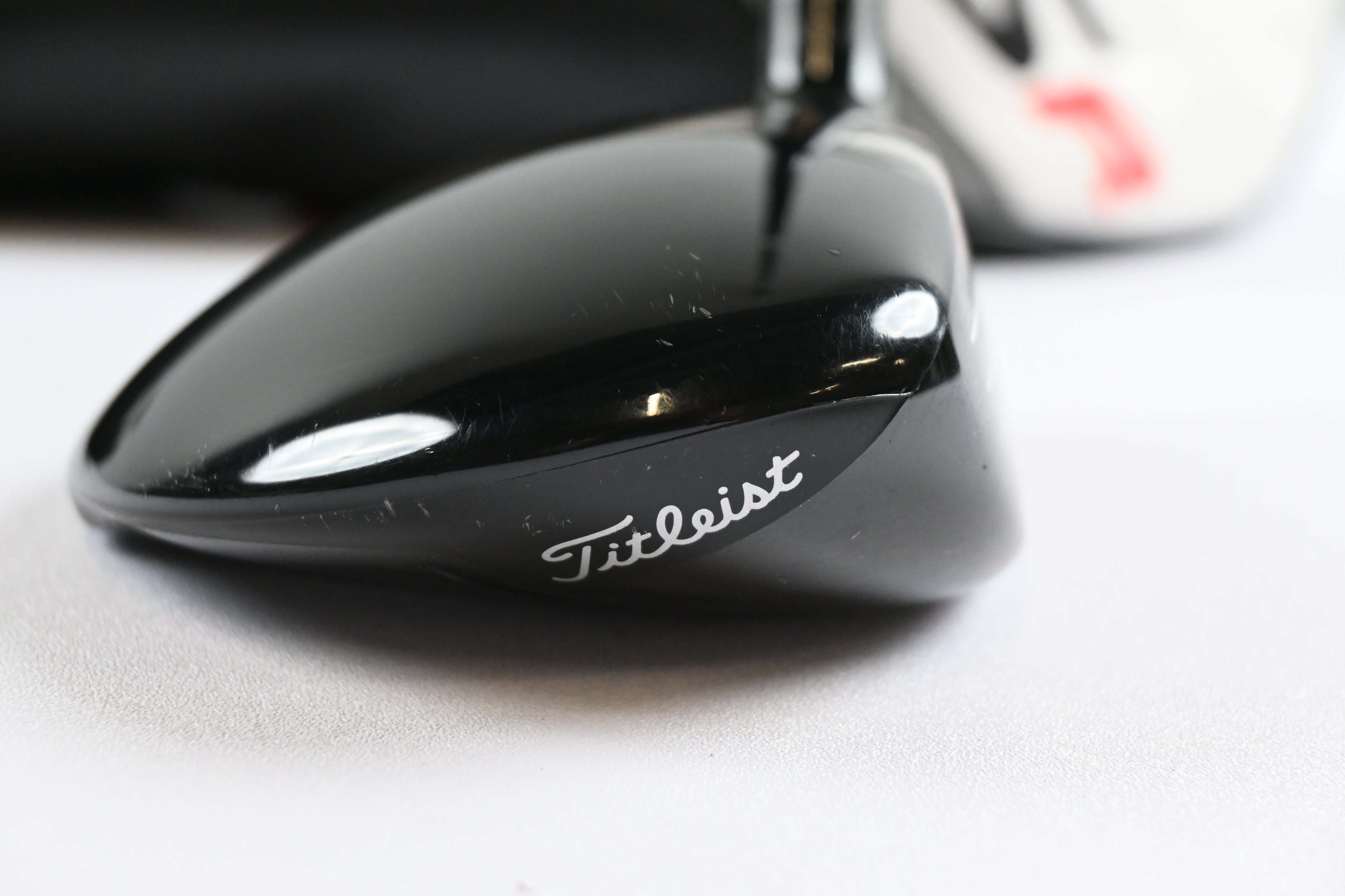 Titleist TSR2 #3 Wood / 15 Degree / Stiff Flex Project X HZRDUS Gen4 Black 70
