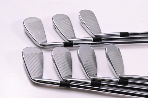 Mizuno Pro 225/223 Irons / 4-PW / Stiff Flex N.S.Pro Modus³ Tour 120 Shafts