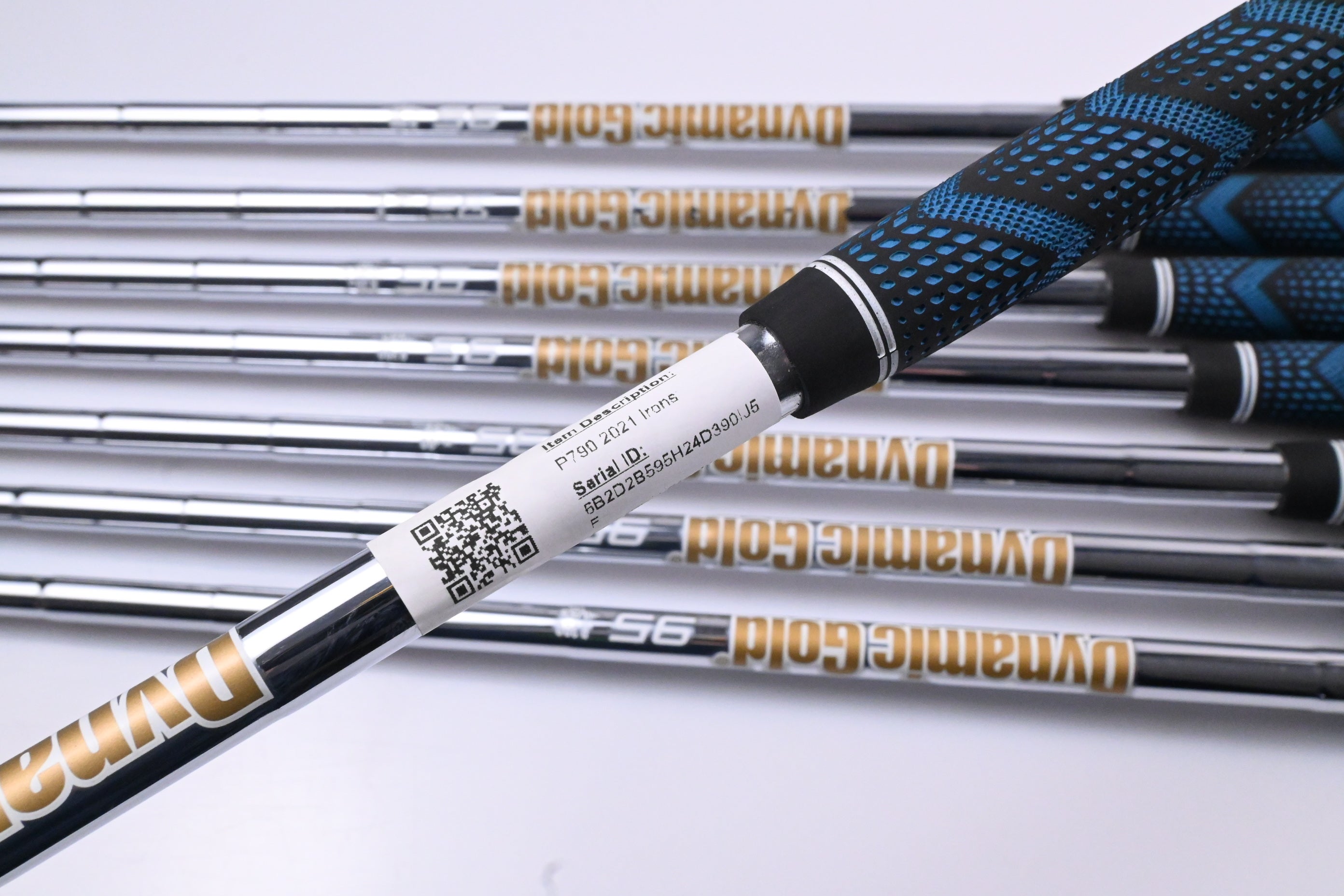 Taylormade P790 2021 Irons / 4-PW+AW / Regular Flex Dynamic Gold 95 R300 Shafts