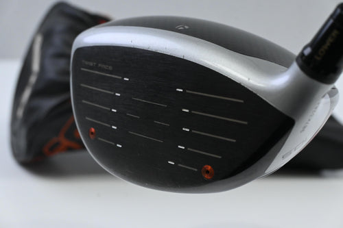Taylormade M6 Driver / 10.5 Degree / Regular Flex Fujikura  Atmos Red 5 Shaft