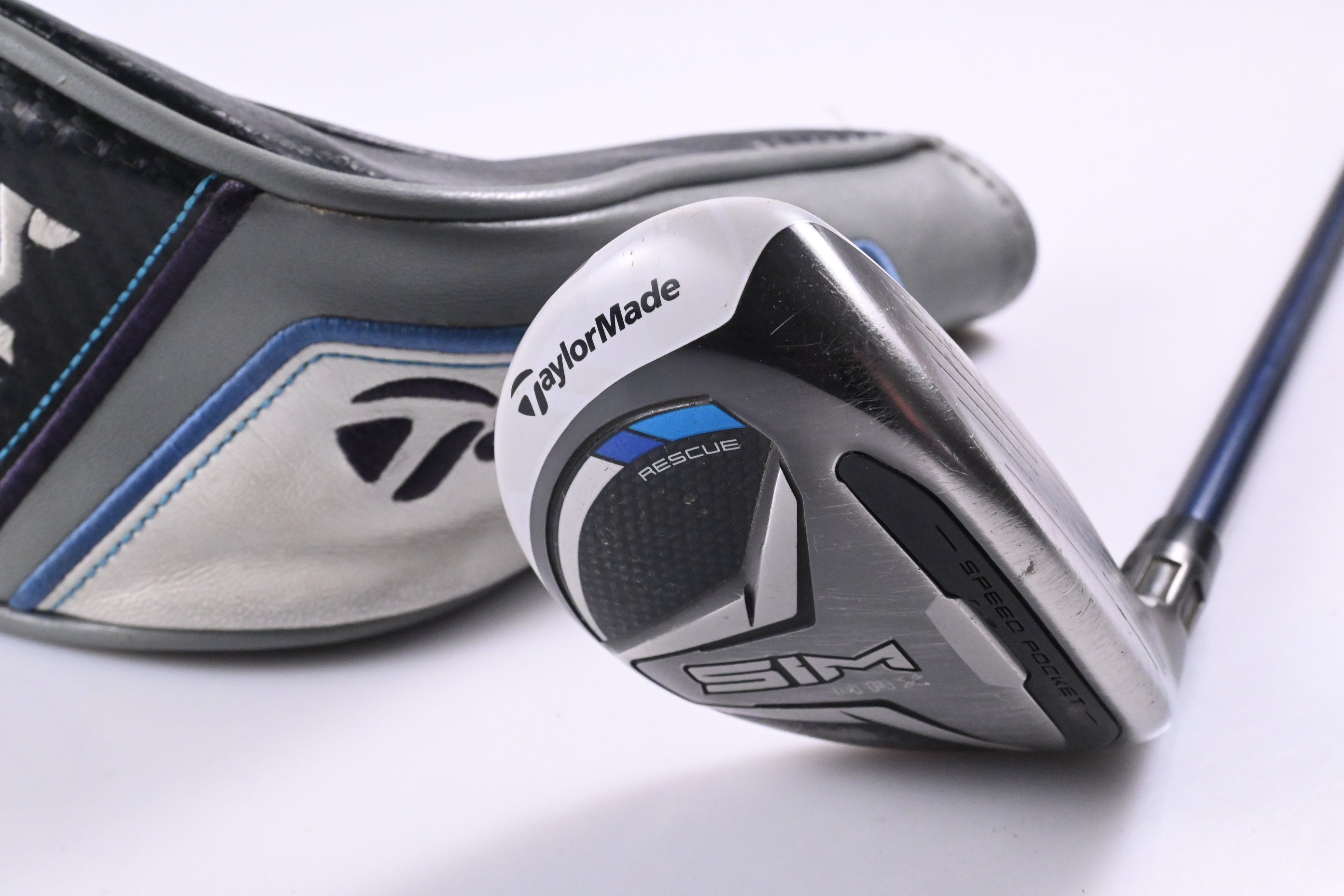 Taylormade SIM Max #4 Hybrid / 22 Degree / Stiff Flex Ventus Blue 7 Shaft