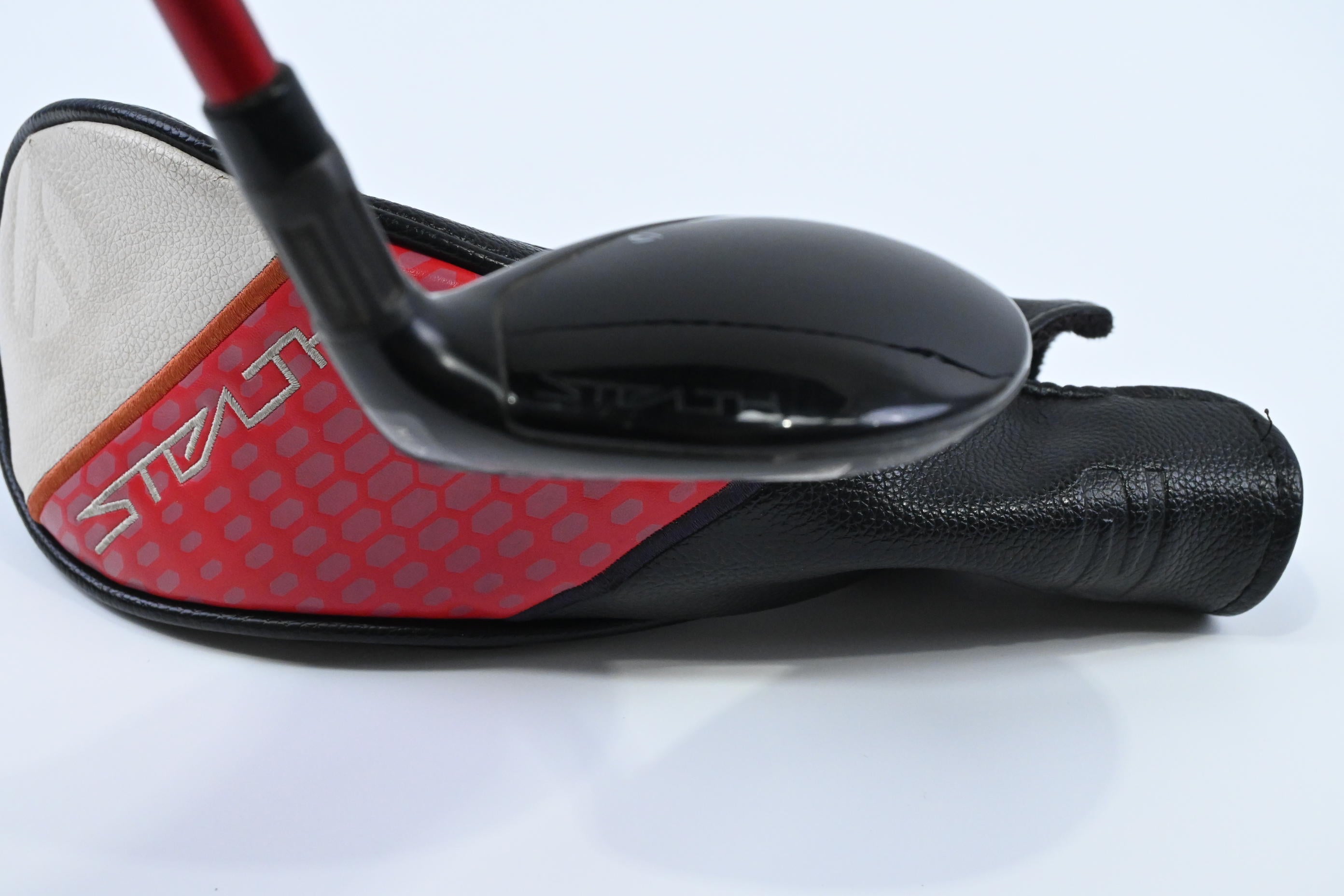 Taylormade Stealth 2 HD #4 Hybrid / 23 Degree / Regular Flex Fujikura Speeder NX