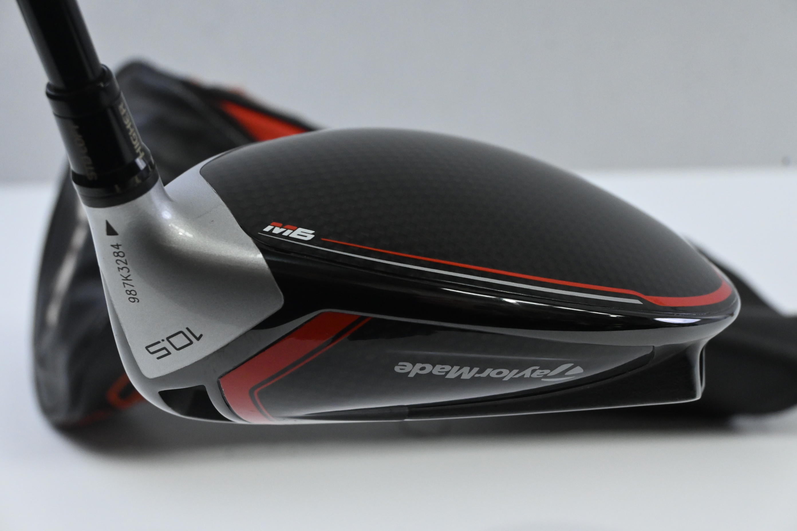 Taylormade M6 Driver / 10.5 Degree / Regular Flex Fujikura  Atmos Red 5 Shaft