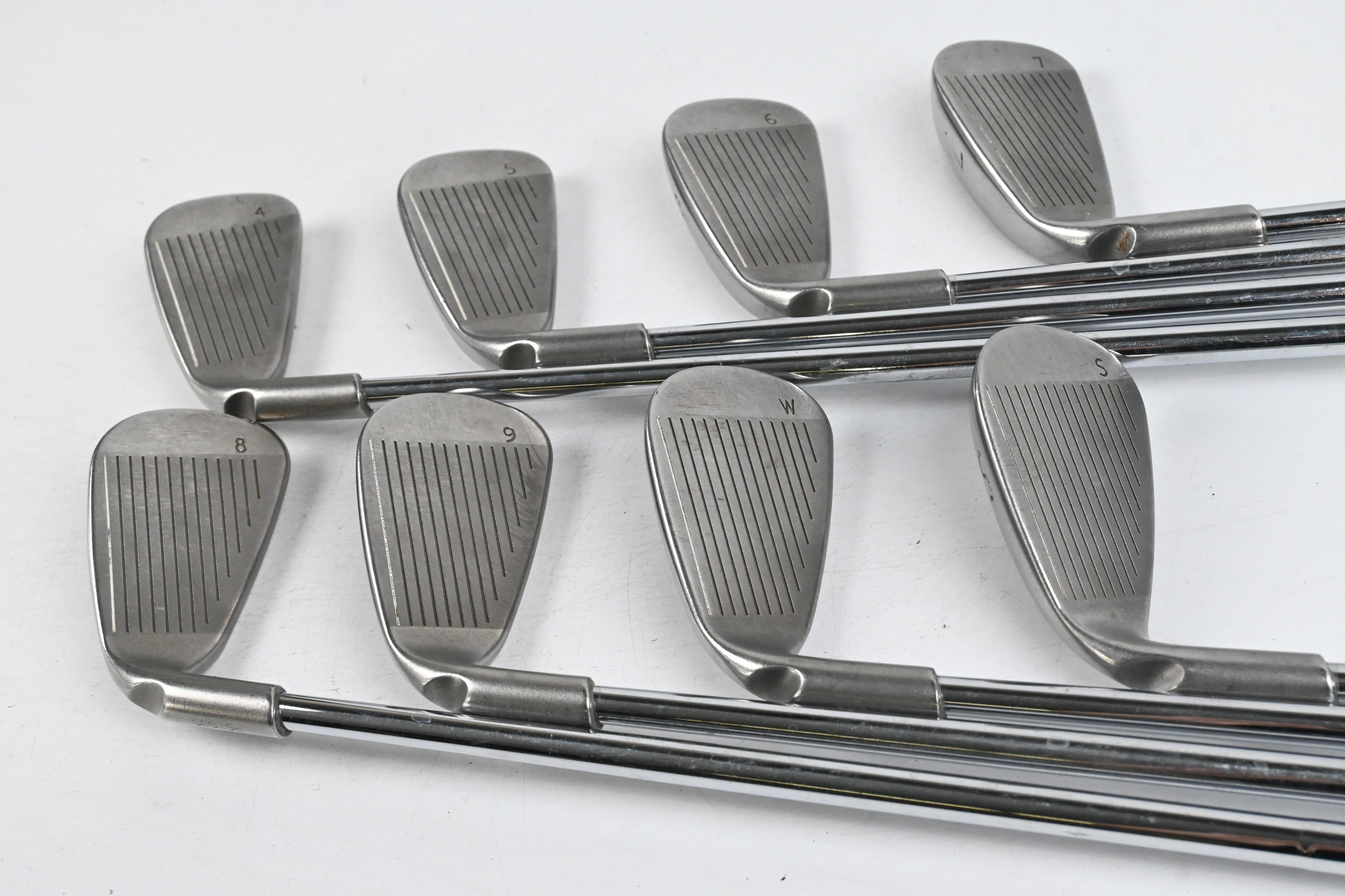 Ping G10 Irons / 4-PW+SW / White Dot / Regular Flex Ping AWT Shafts