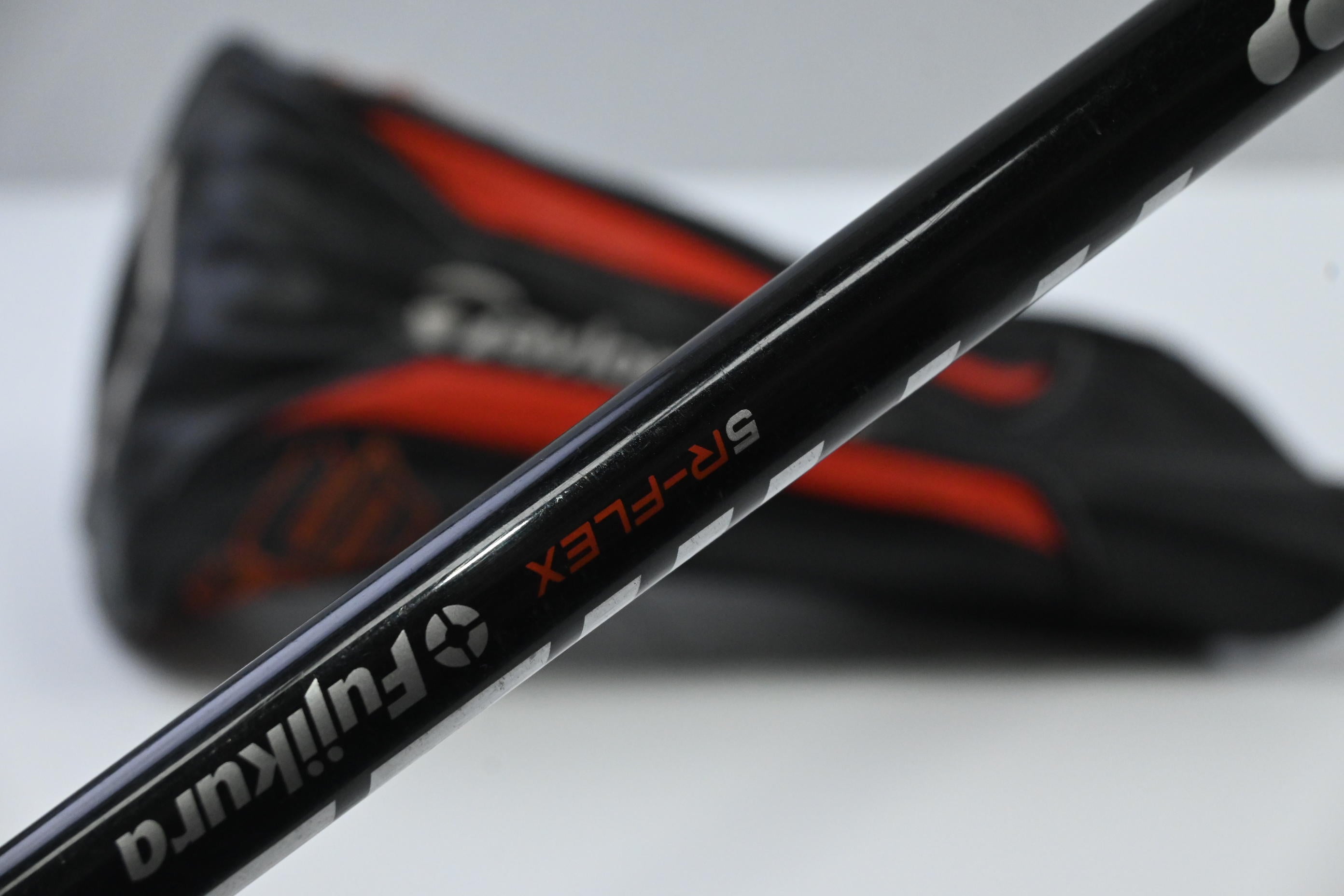 Taylormade M6 Driver / 10.5 Degree / Regular Flex Fujikura  Atmos Red 5 Shaft