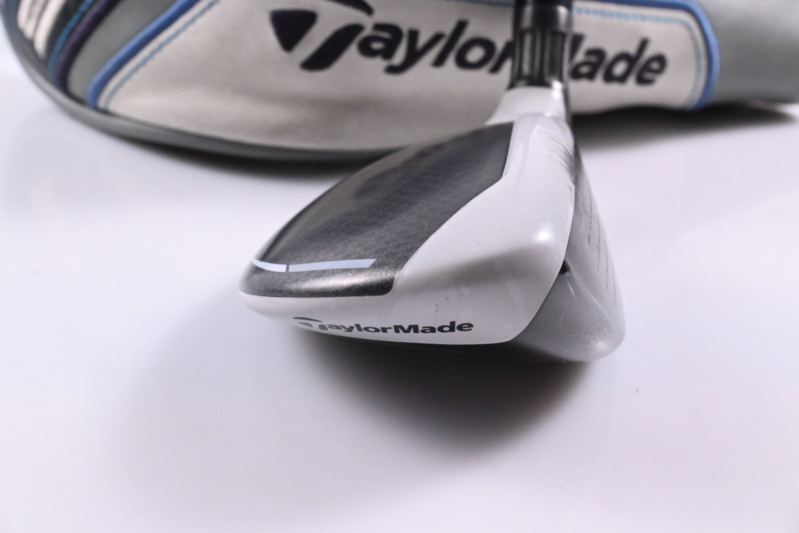 Taylormade SIM Max #4 Hybrid / 22 Degree / Stiff Flex Ventus Blue 7 Shaft