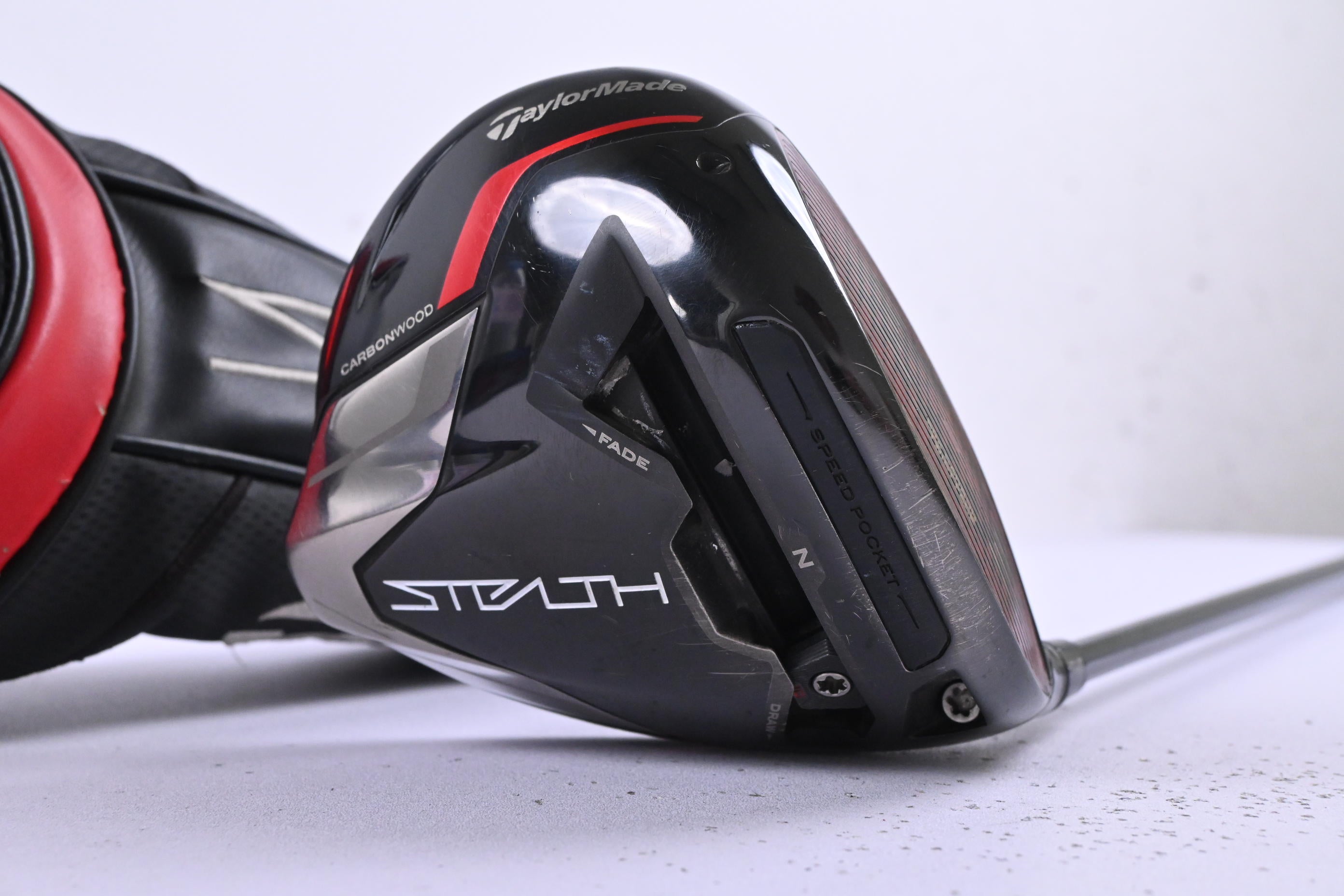 Taylormade Stealth Plus Driver / 10.5 Degree / Regular Flex LIN-Q PowerCore 5