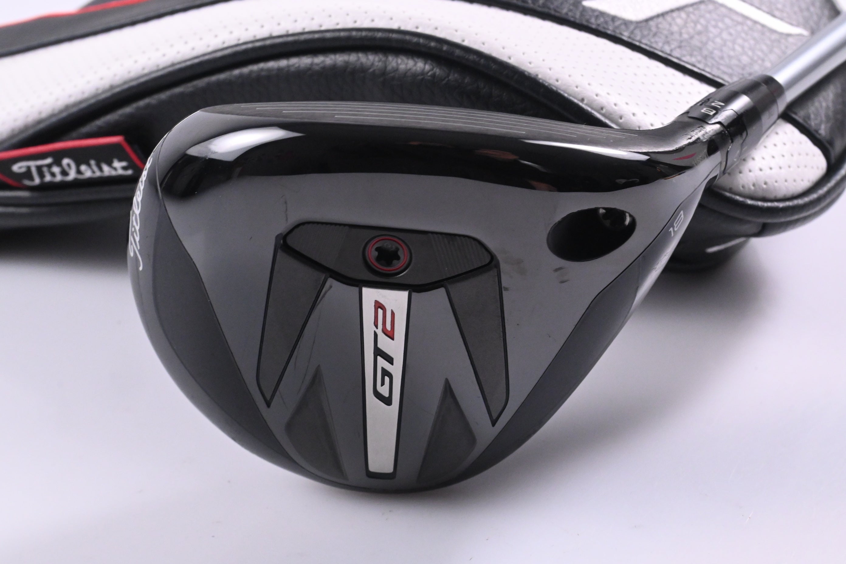 Titleist GT2 #5 Wood / 18 Degree / Regular Flex Fujikura Air Speeder 40 Shaft