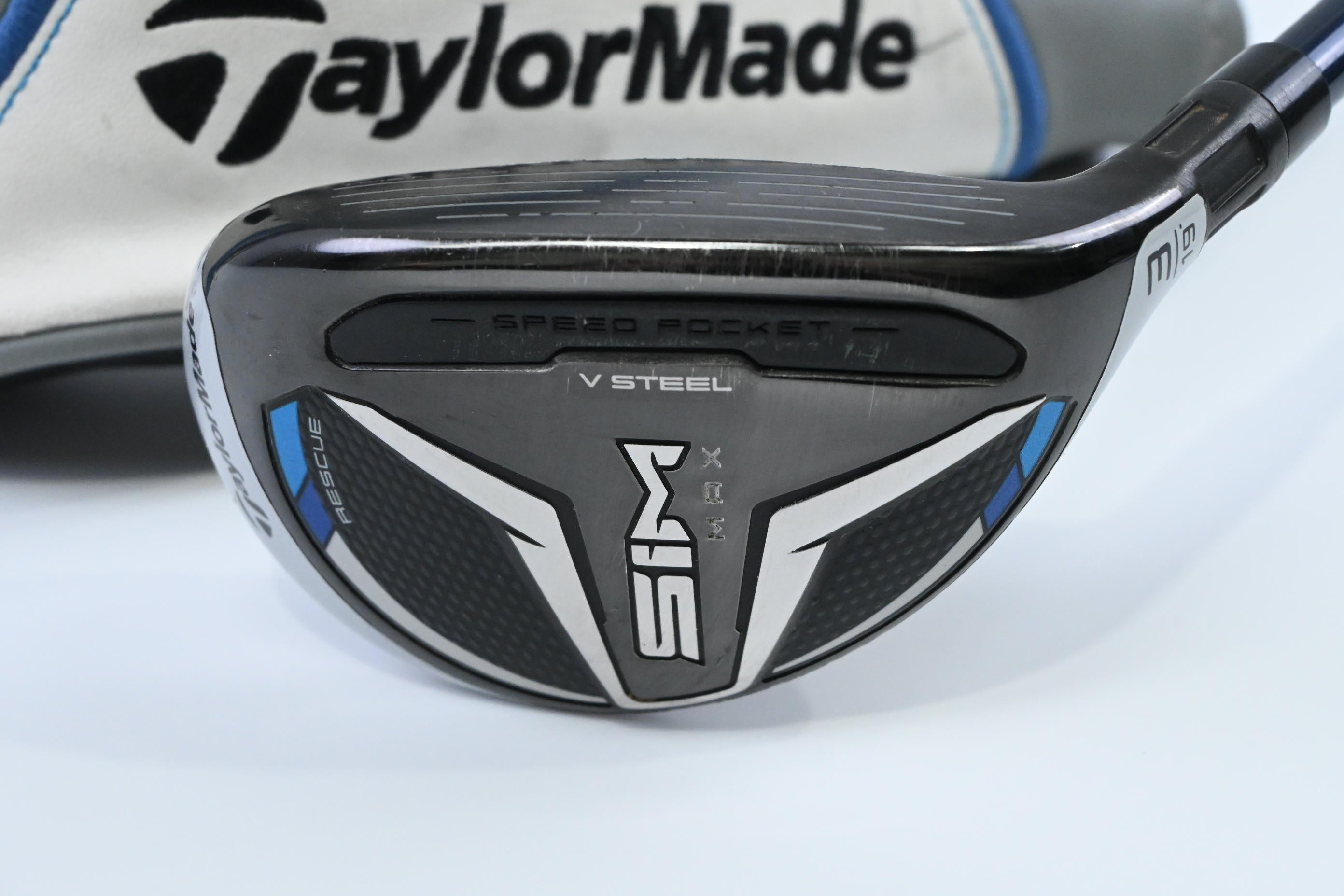 Taylormade SIM Max #3 Hybrid / 19 Degree / Stiff Flex Fujikura Ventus Blue 7