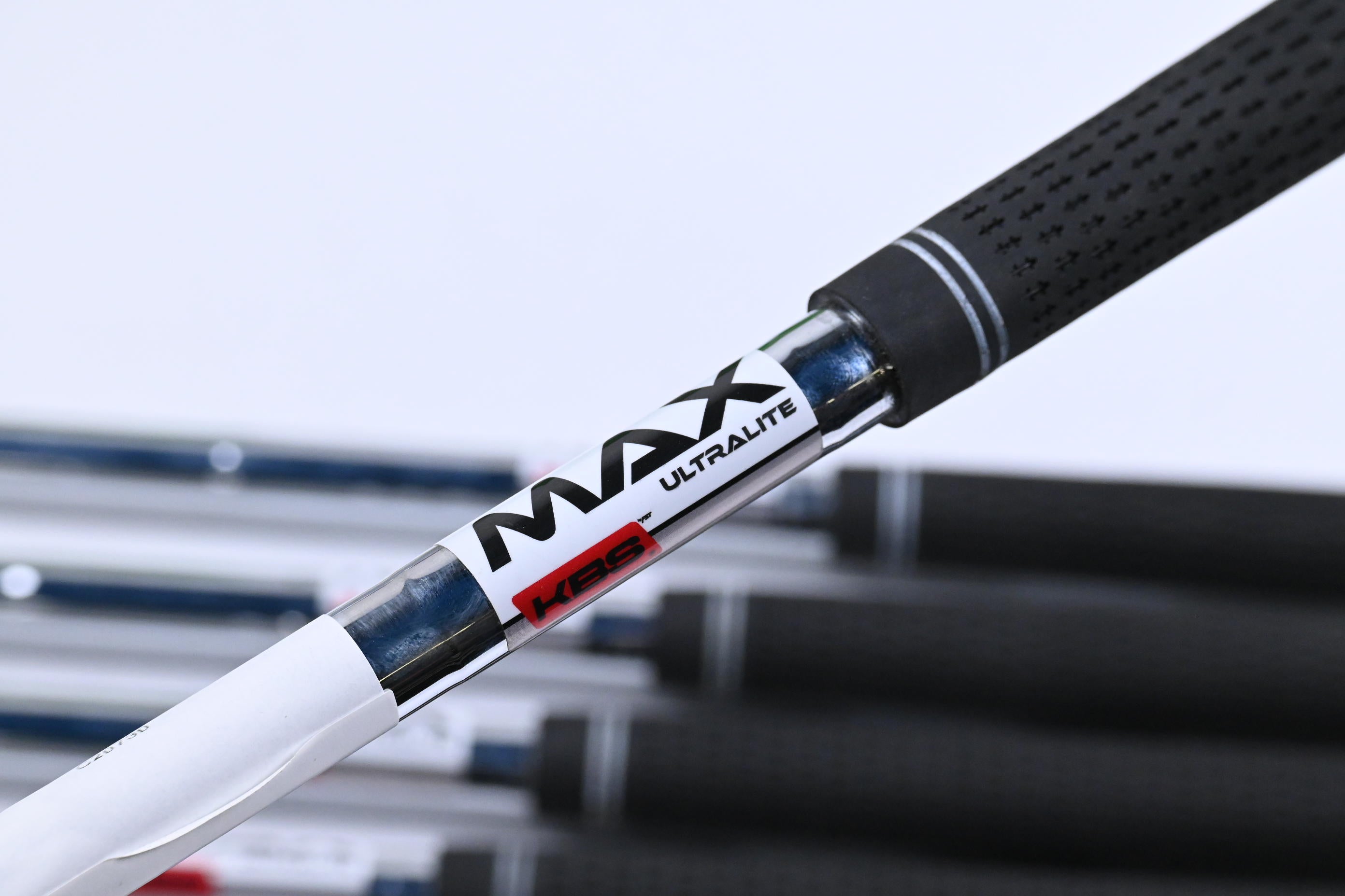 Left Hand Wilson Launch Pad 2022 Irons / 5-PW+SW / Regular Flex KBS Ultralite