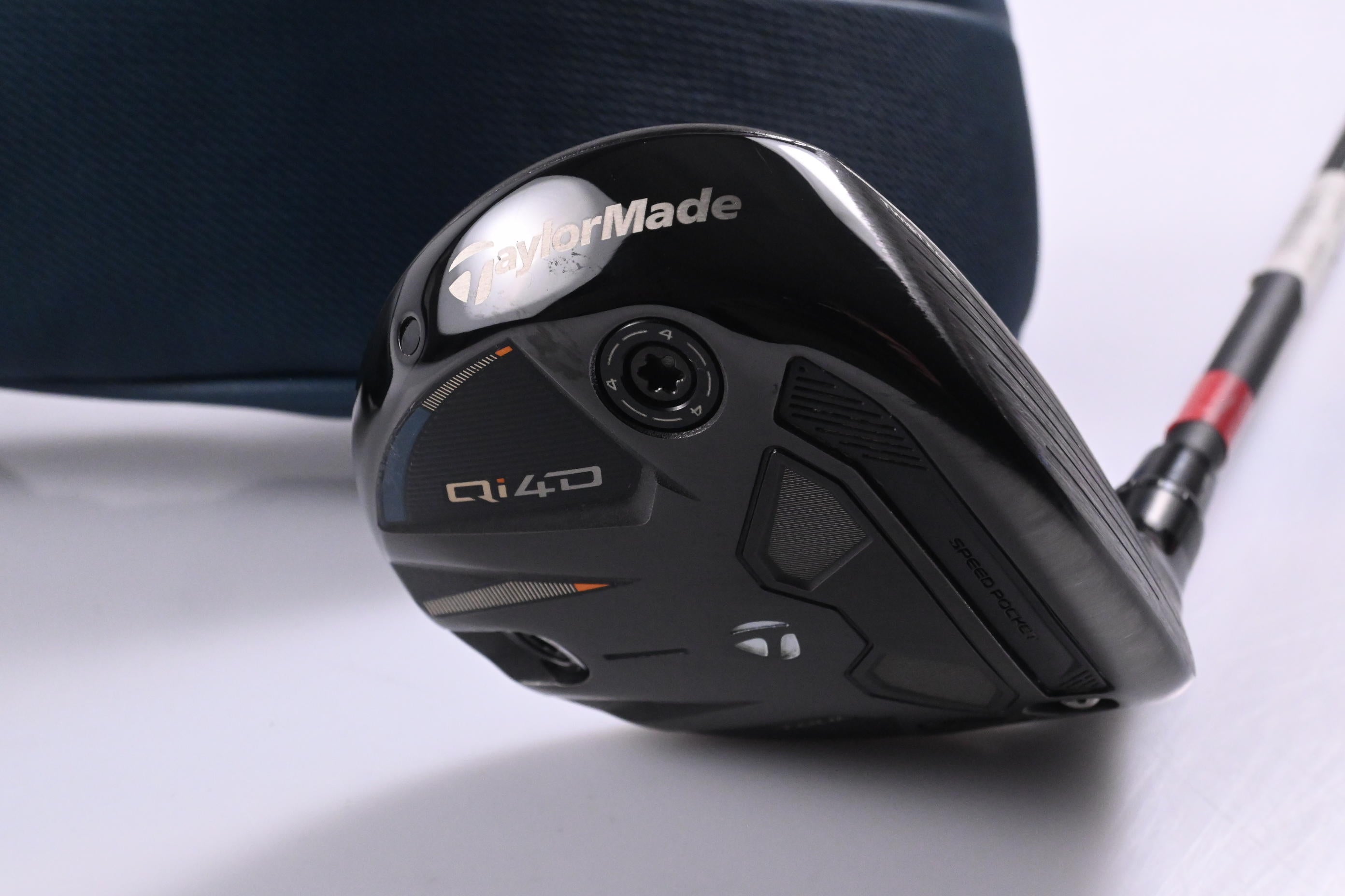 Taylormade Qi4D Tour #7 Wood / 21 Degree / Stiff Flex Reax White 75 Shaft