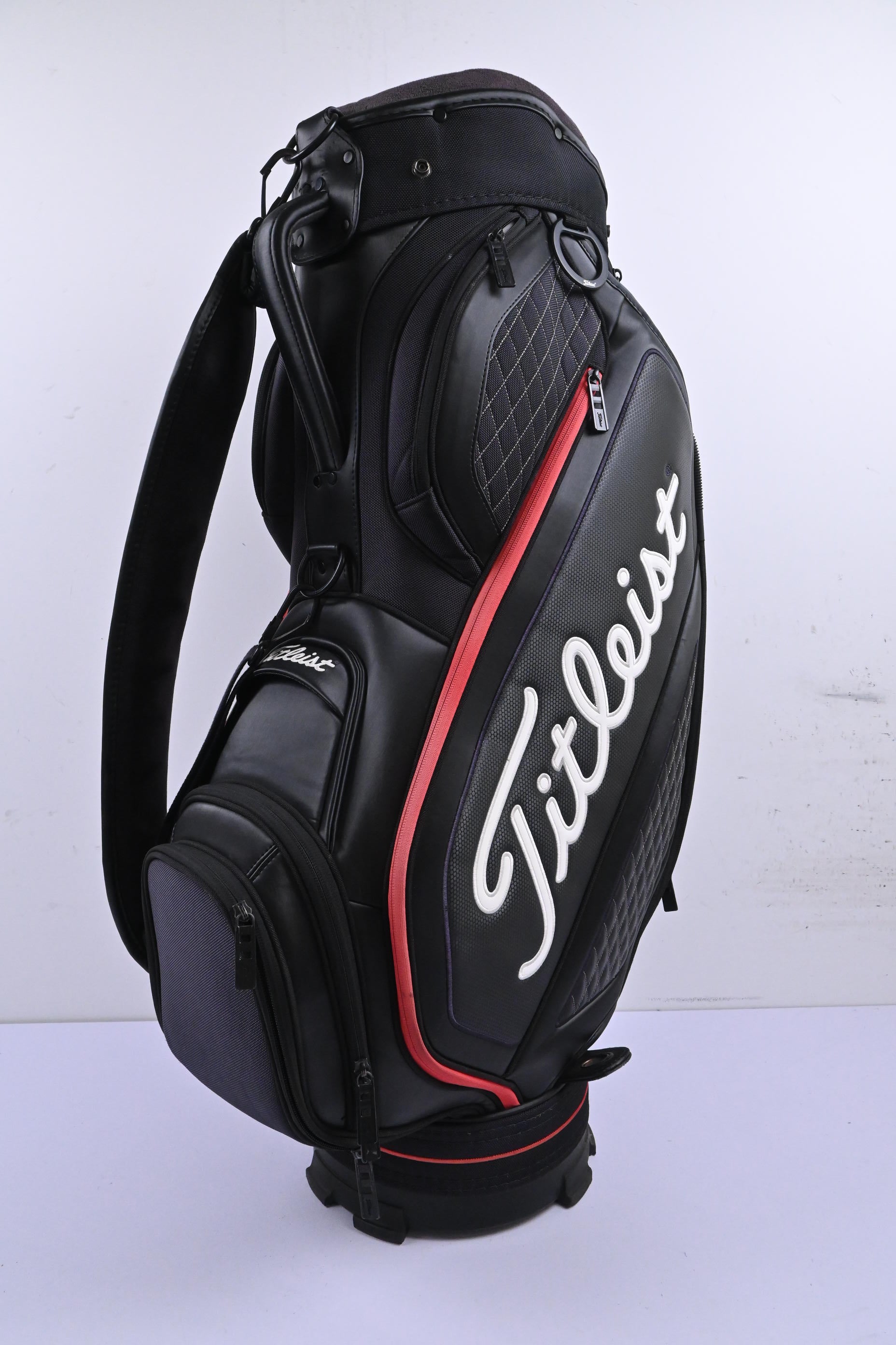 Titleist Tour Bag / 6-Way Divider / Black, White & Red