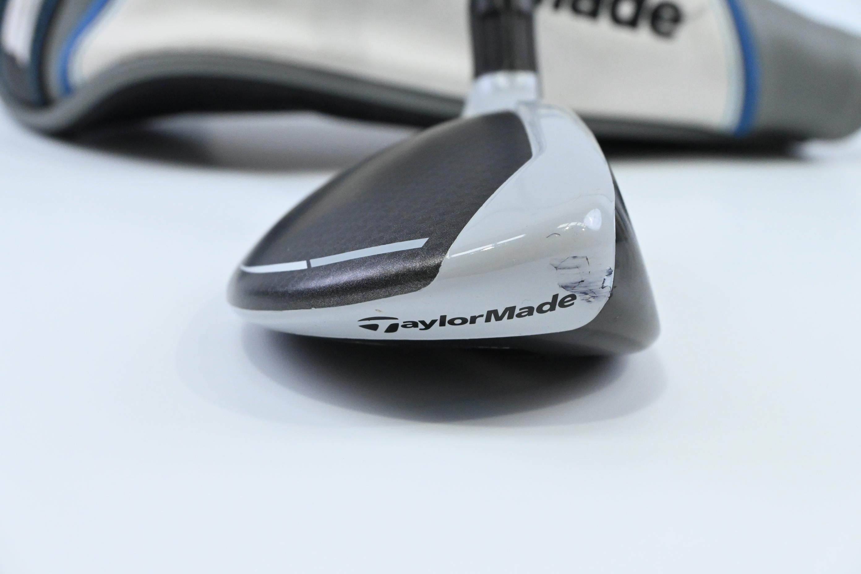 Taylormade SIM Max #3 Hybrid / 19 Degree / Stiff Flex Fujikura Ventus Blue 7