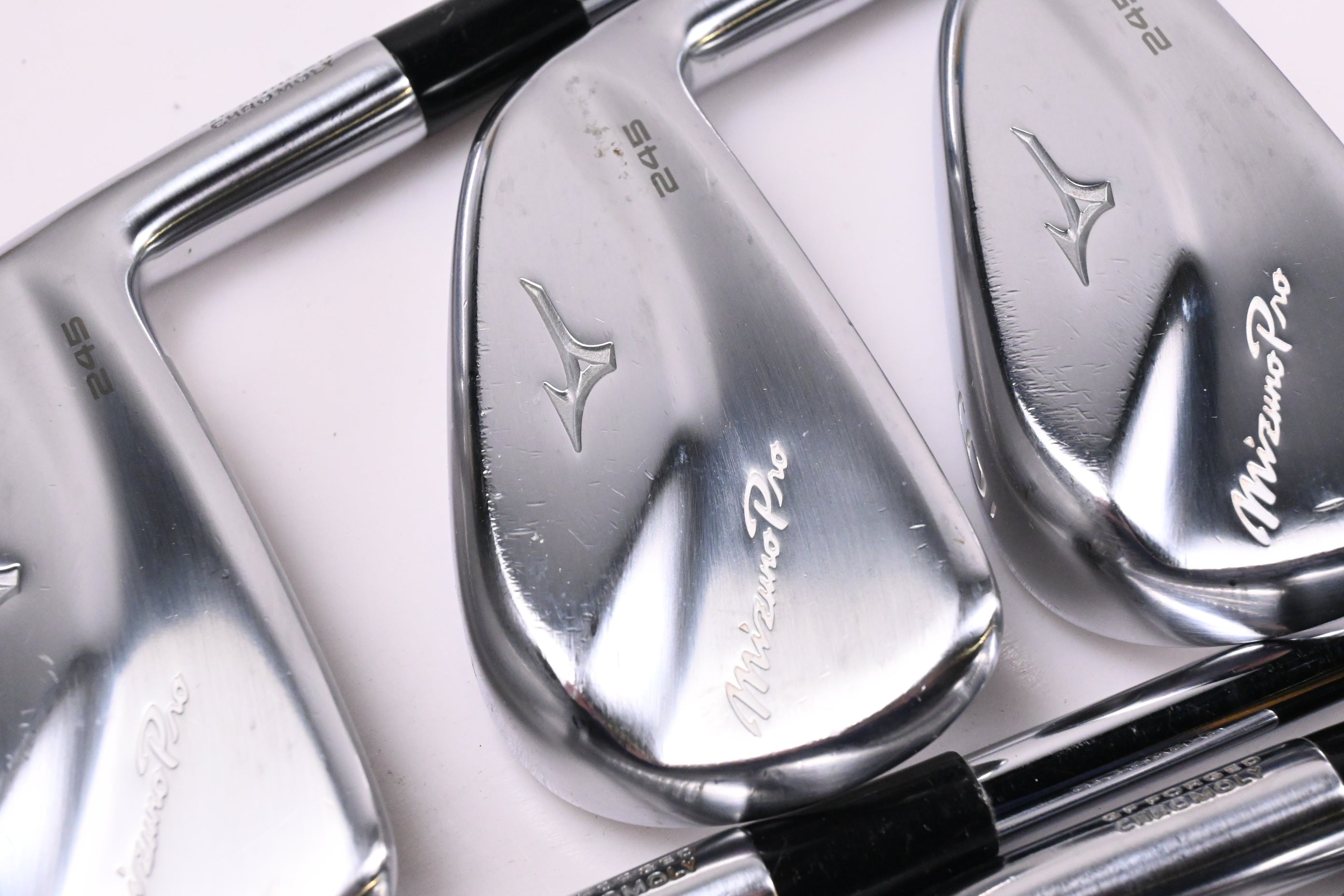 Mizuno Pro 245 Irons / 4-PW / Regular Flex Dynamic Gold Mid 100 R300 Shafts