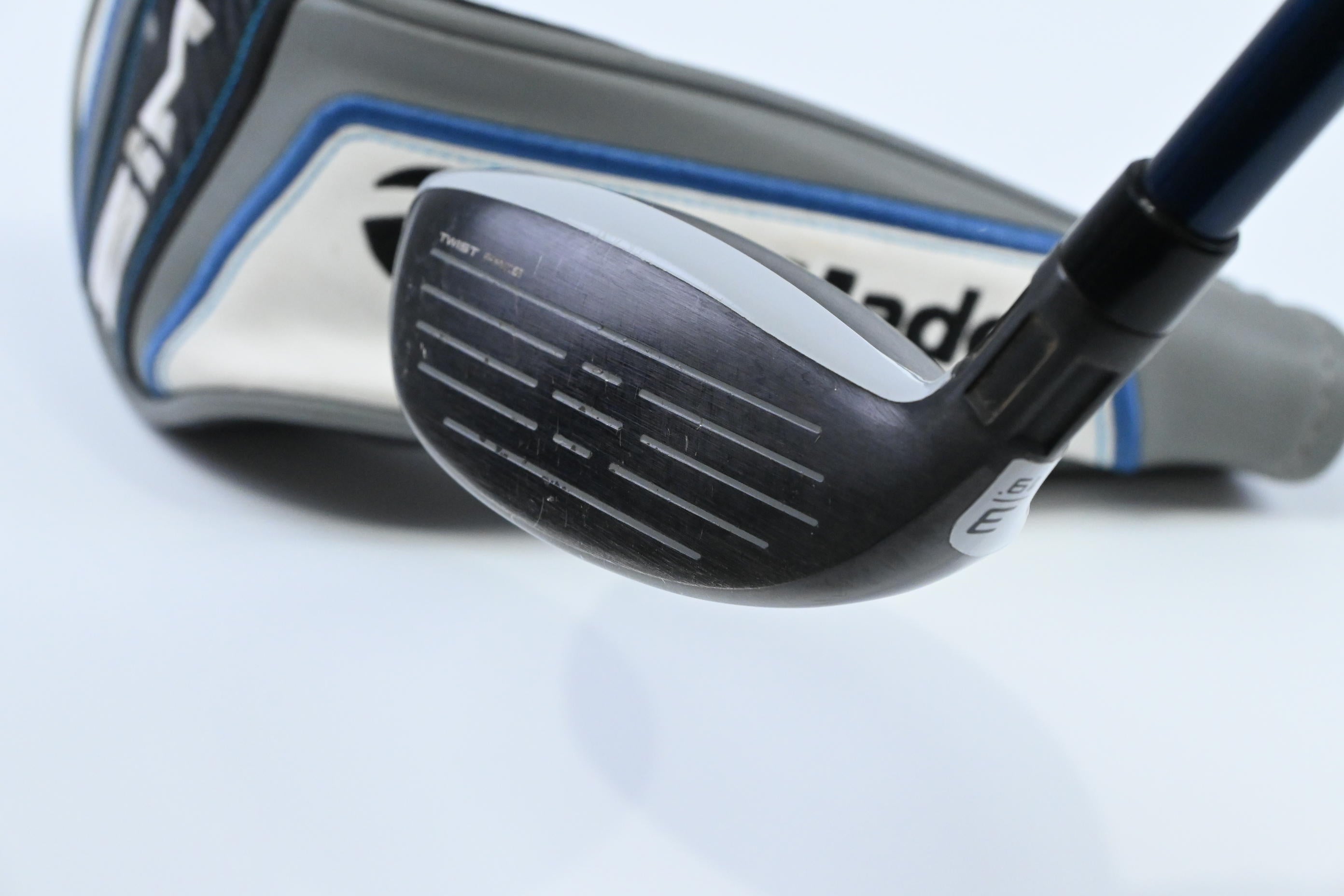 Taylormade SIM Max #3 Hybrid / 19 Degree / Stiff Flex Fujikura Ventus Blue 7