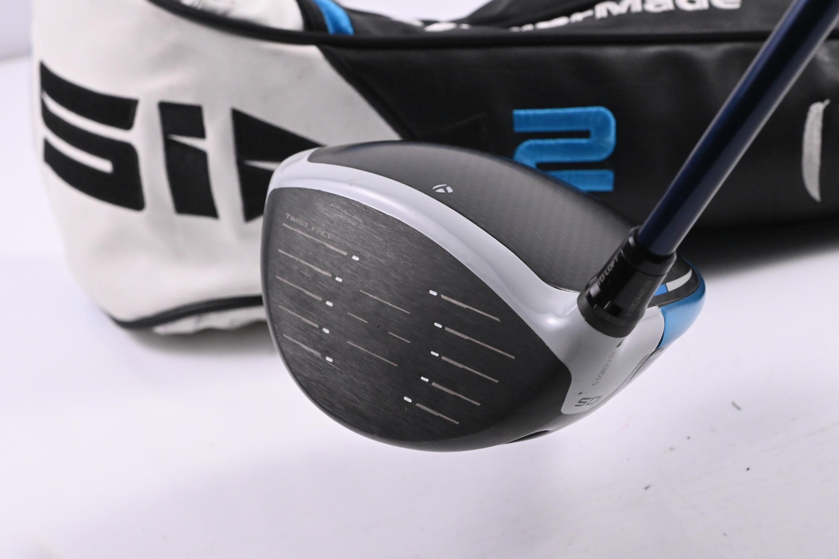 Taylormade SIM2 Max Driver / 10.5 Degree / Regular Flex Fujikura Ventus Blue 5