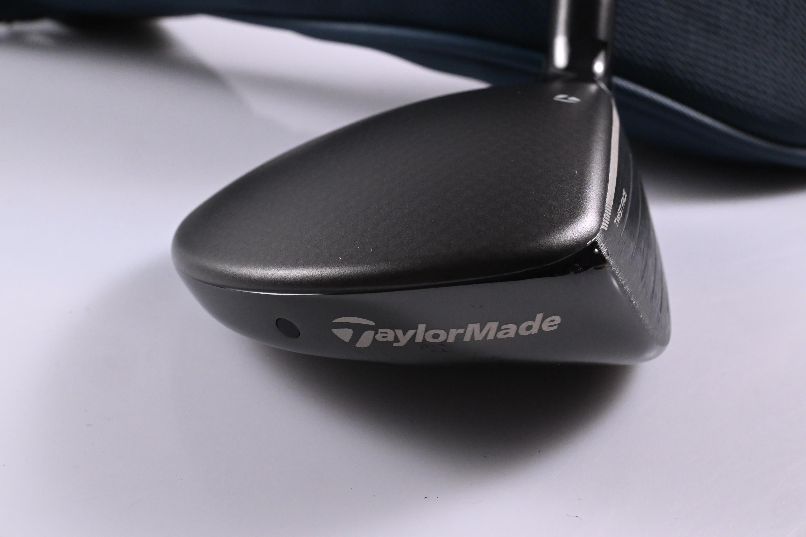Taylormade Qi4D Tour #7 Wood / 21 Degree / Stiff Flex Reax White 75 Shaft