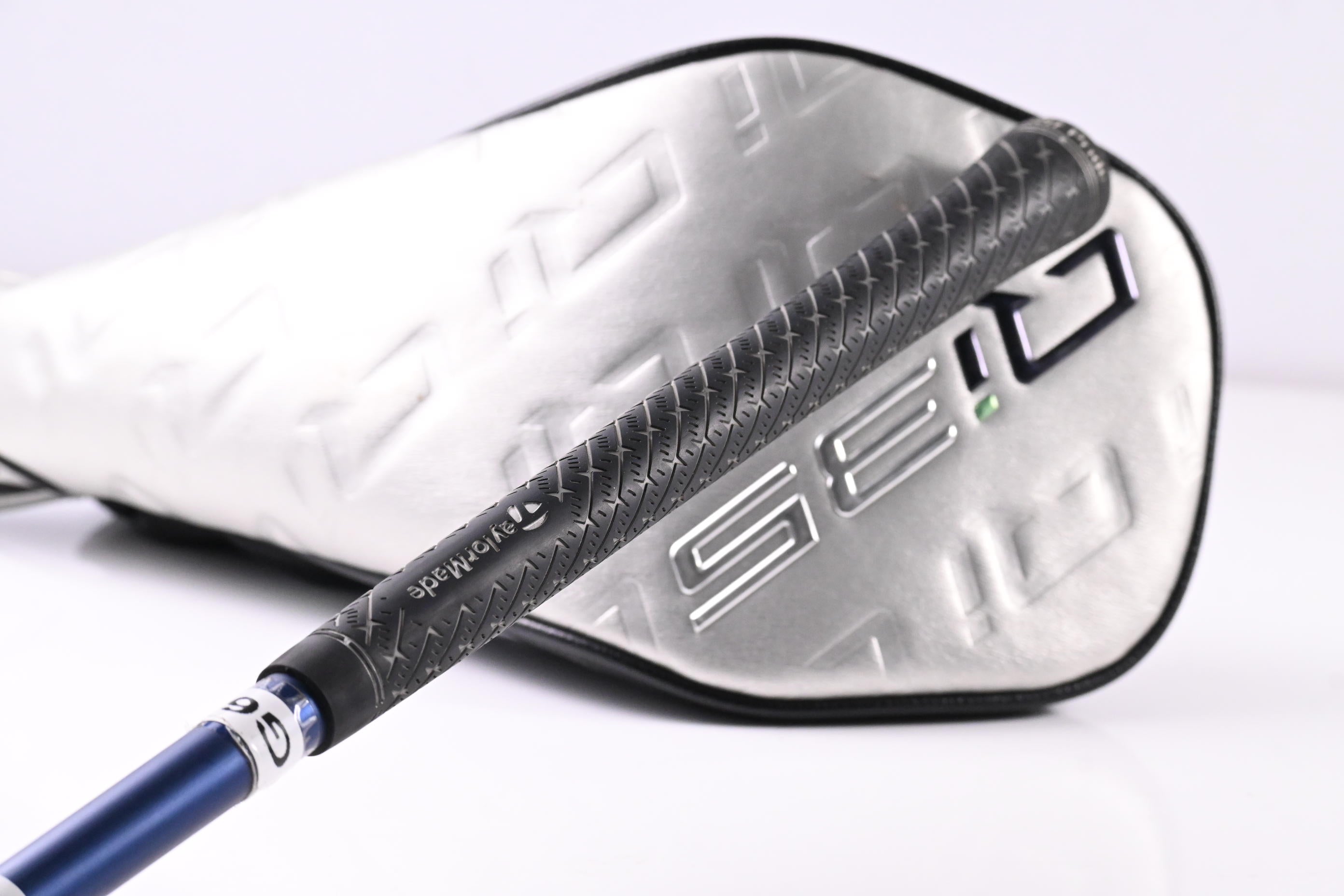 Taylormade Qi35 Driver / 10.5 Degree / Regular Flex Fujikura Ventus Blue 5 Shaft