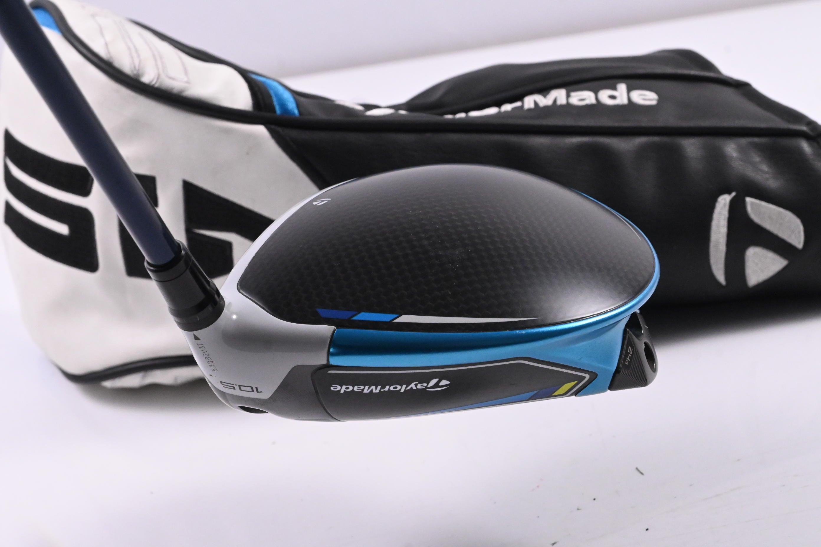 Taylormade SIM2 Max Driver / 10.5 Degree / Regular Flex Fujikura Ventus Blue 5