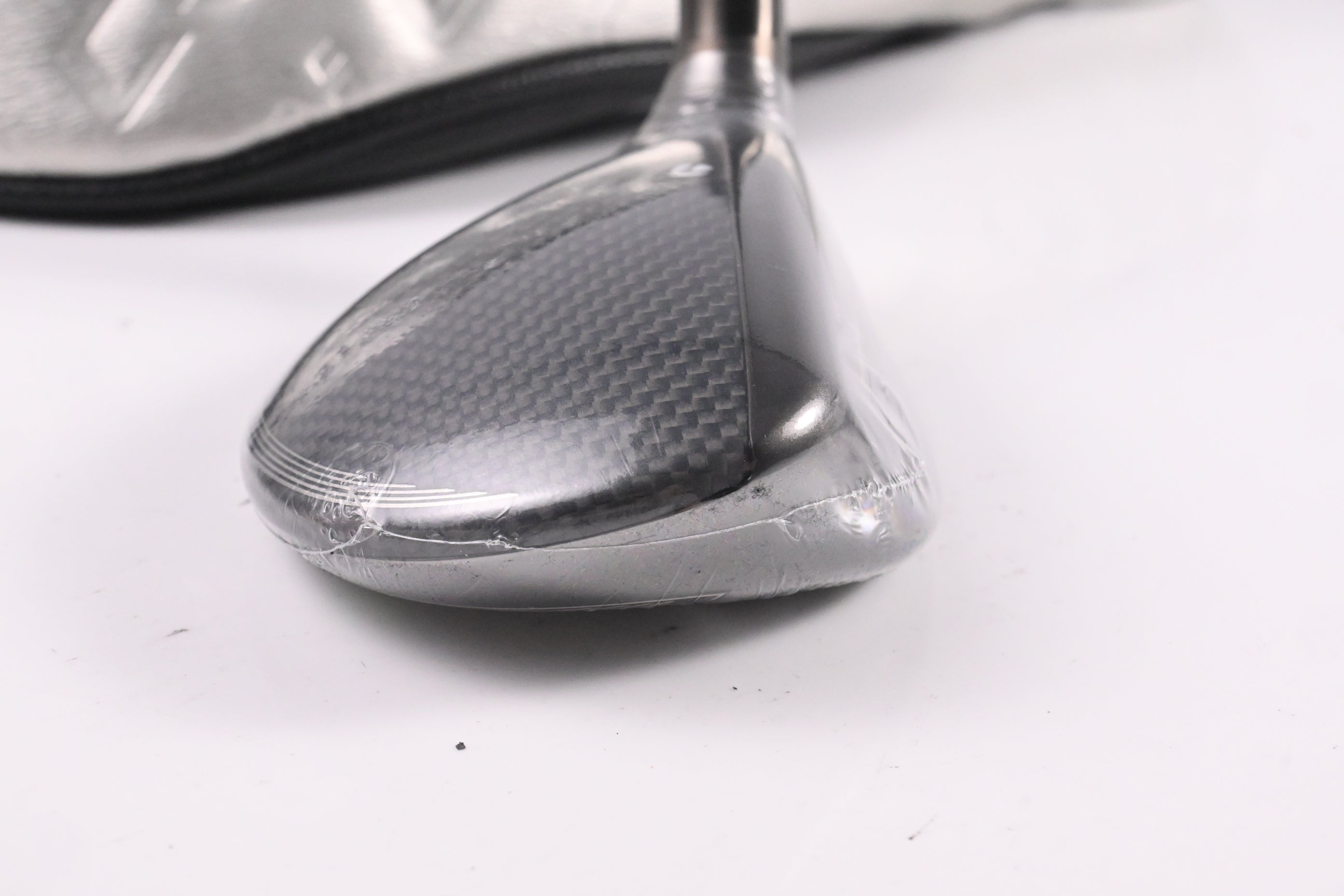 Taylormade Qi35 Max Lite #5 Hybrid / 27 Degree / Senior Flex Vanquish 5 Shaft