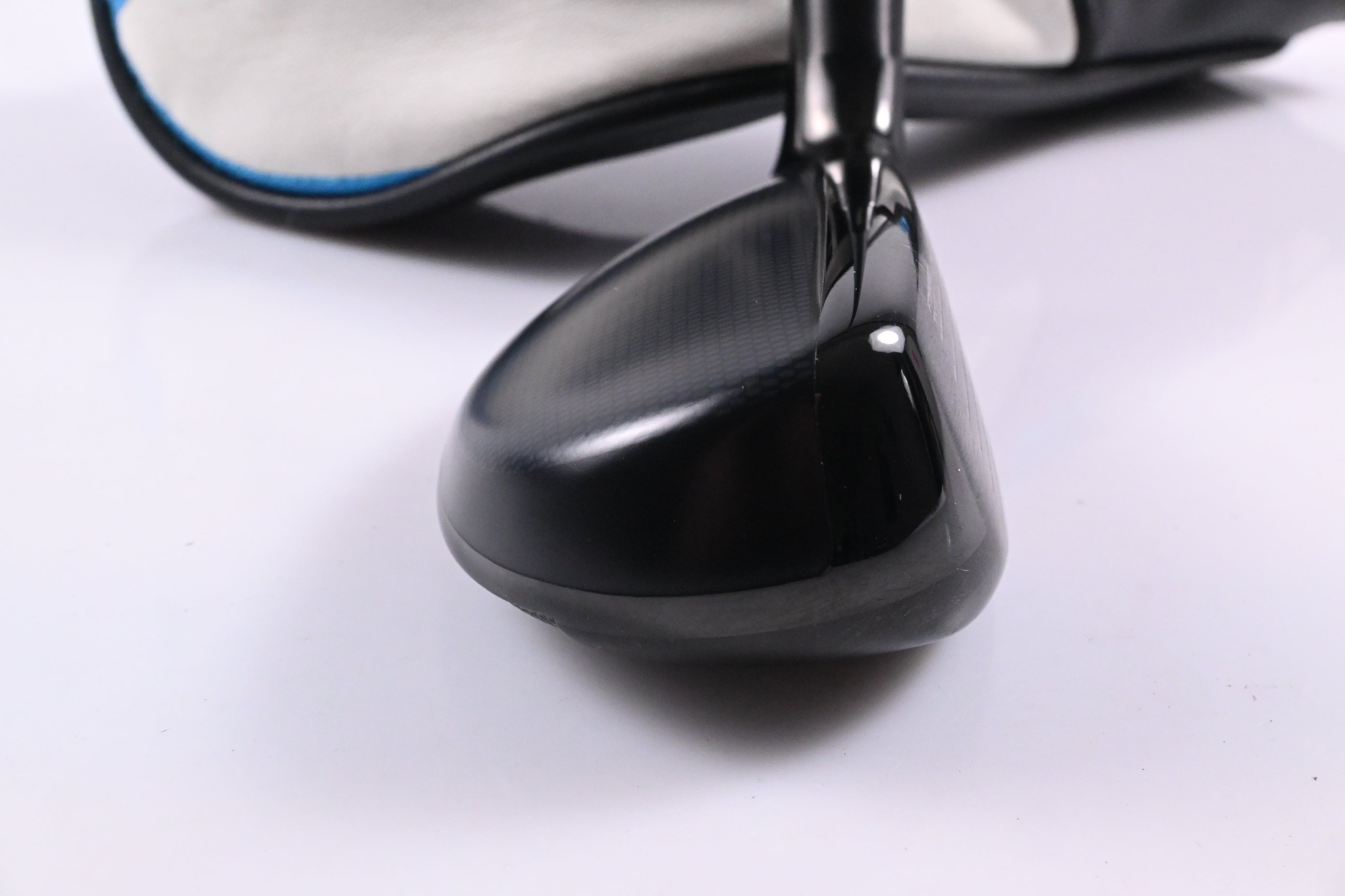 Taylormade SIM2 #2 Hybrid / 17 Degree / Senior Flex ACCRA 162F Shaft