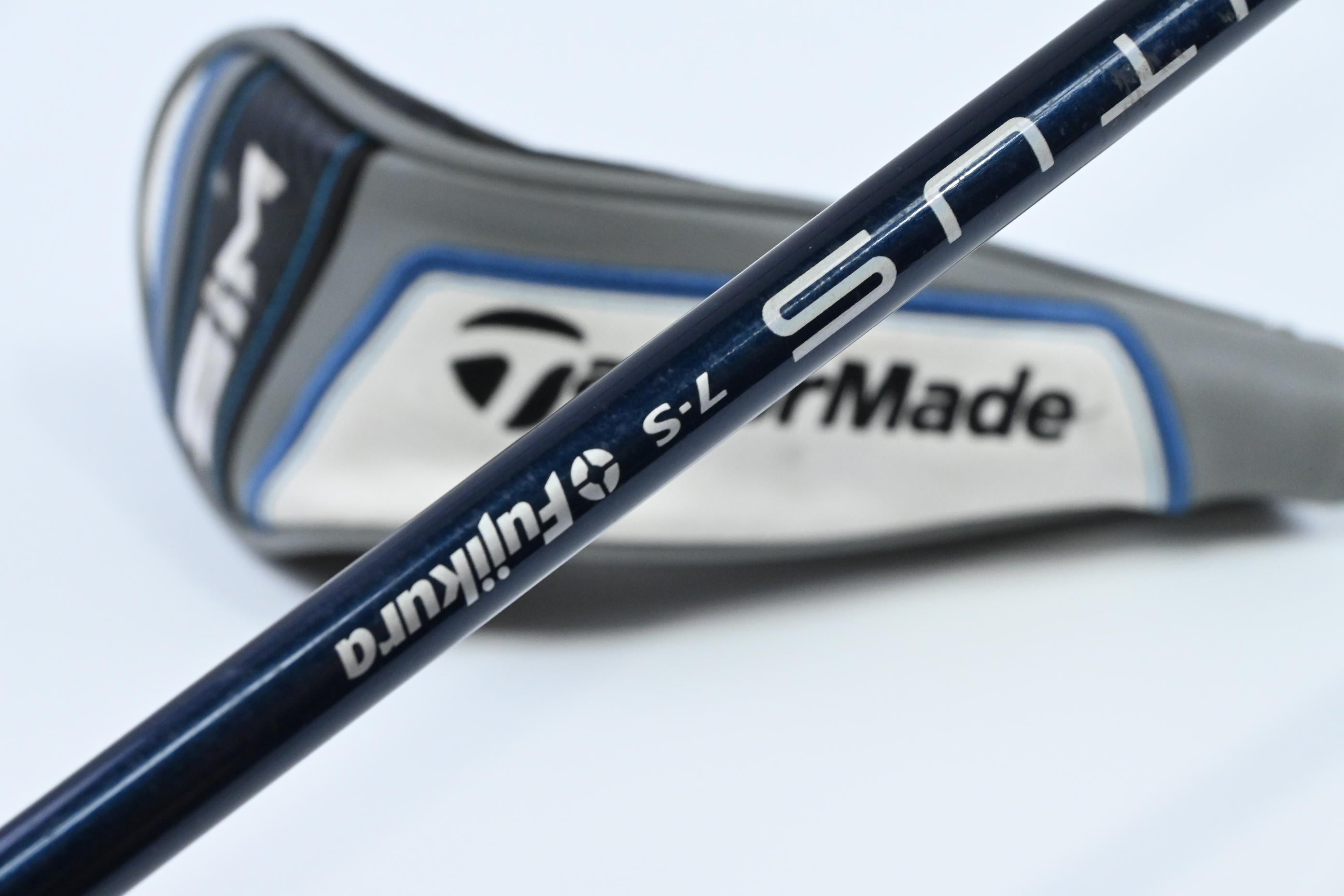 Taylormade SIM Max #3 Hybrid / 19 Degree / Stiff Flex Fujikura Ventus Blue 7