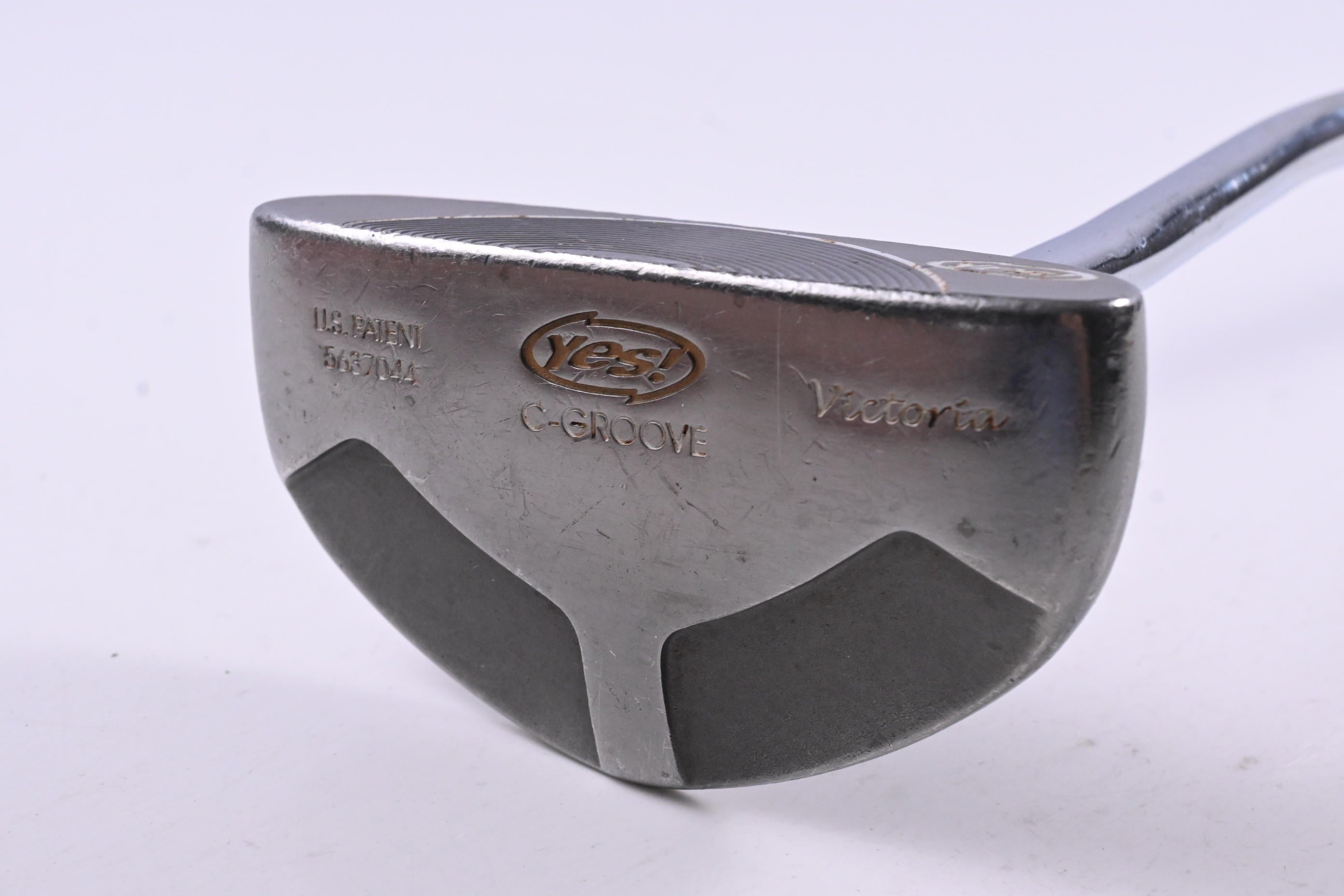 Yes! C-Groove Victoria Putter / 34 Inch