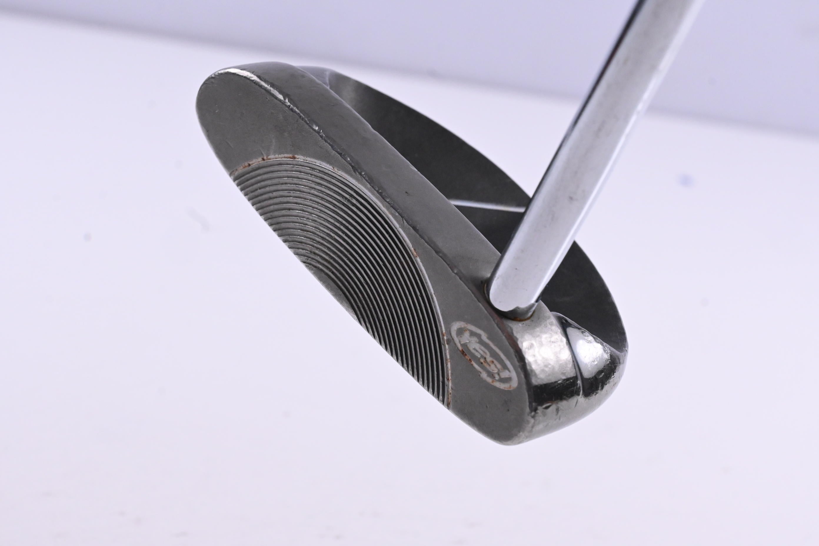 Yes! C-Groove Victoria Putter / 34 Inch