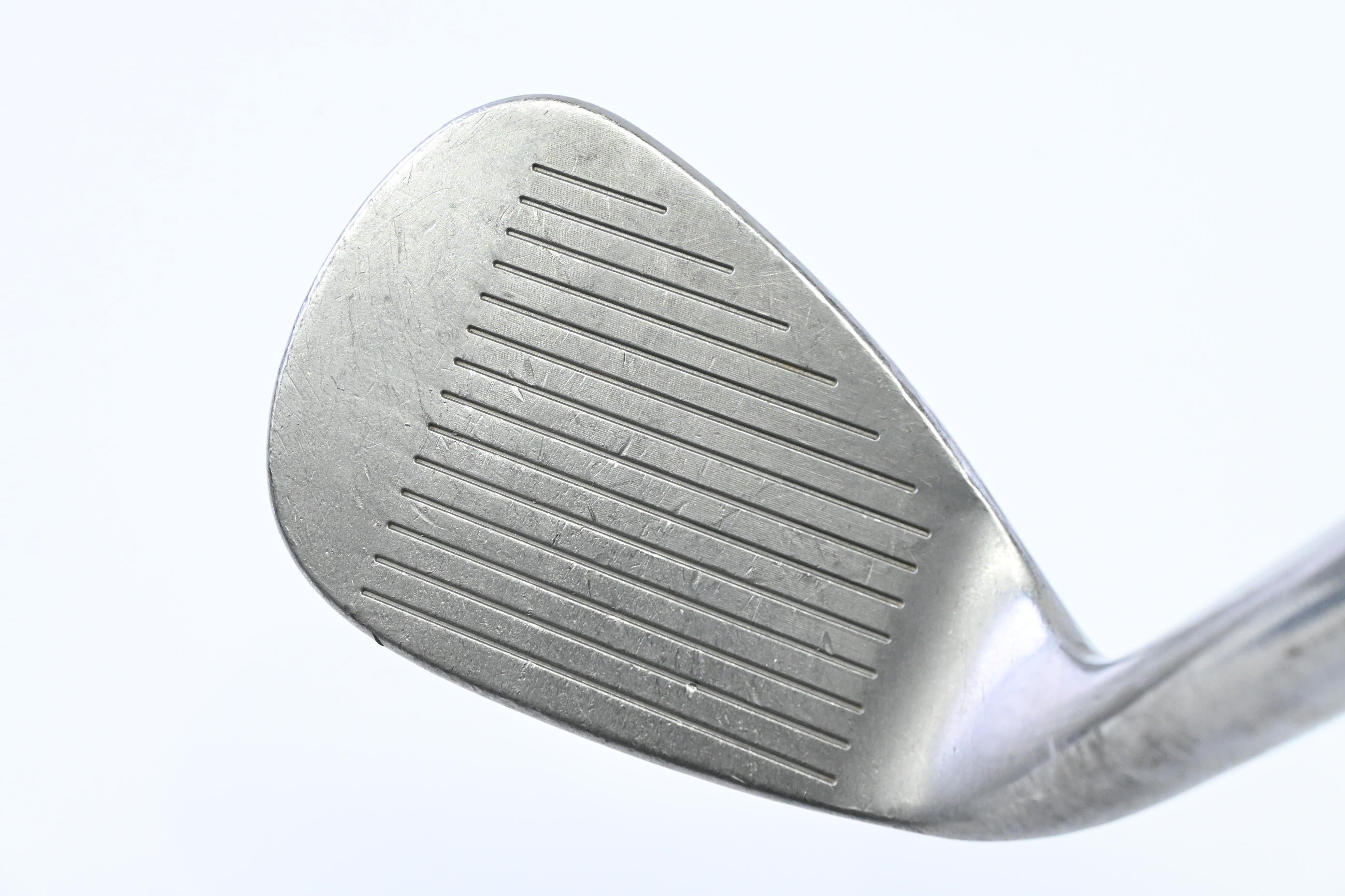 Wilson FG Tour Traction Control Sand Wedge / 56 Degree / Wedge Flex Steel Shaft