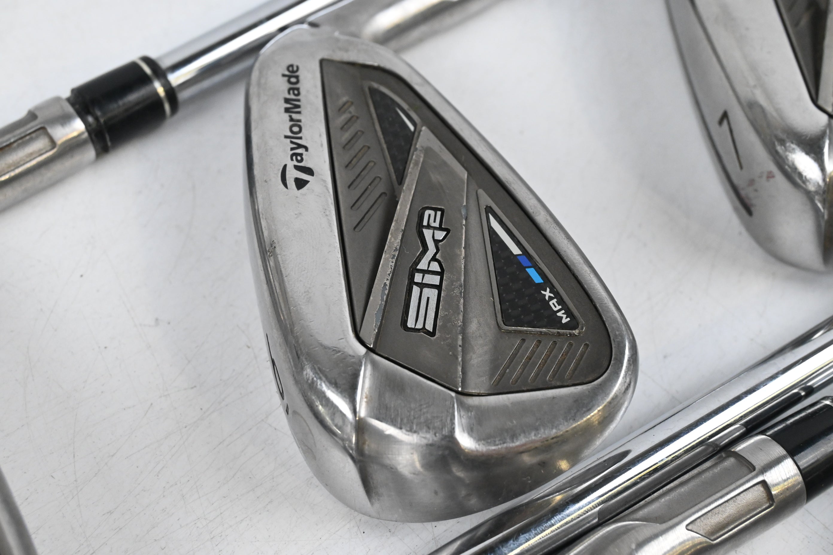 Taylormade SIM2 Max Irons / 5-PW / Regular Flex Elevate 95 Shafts