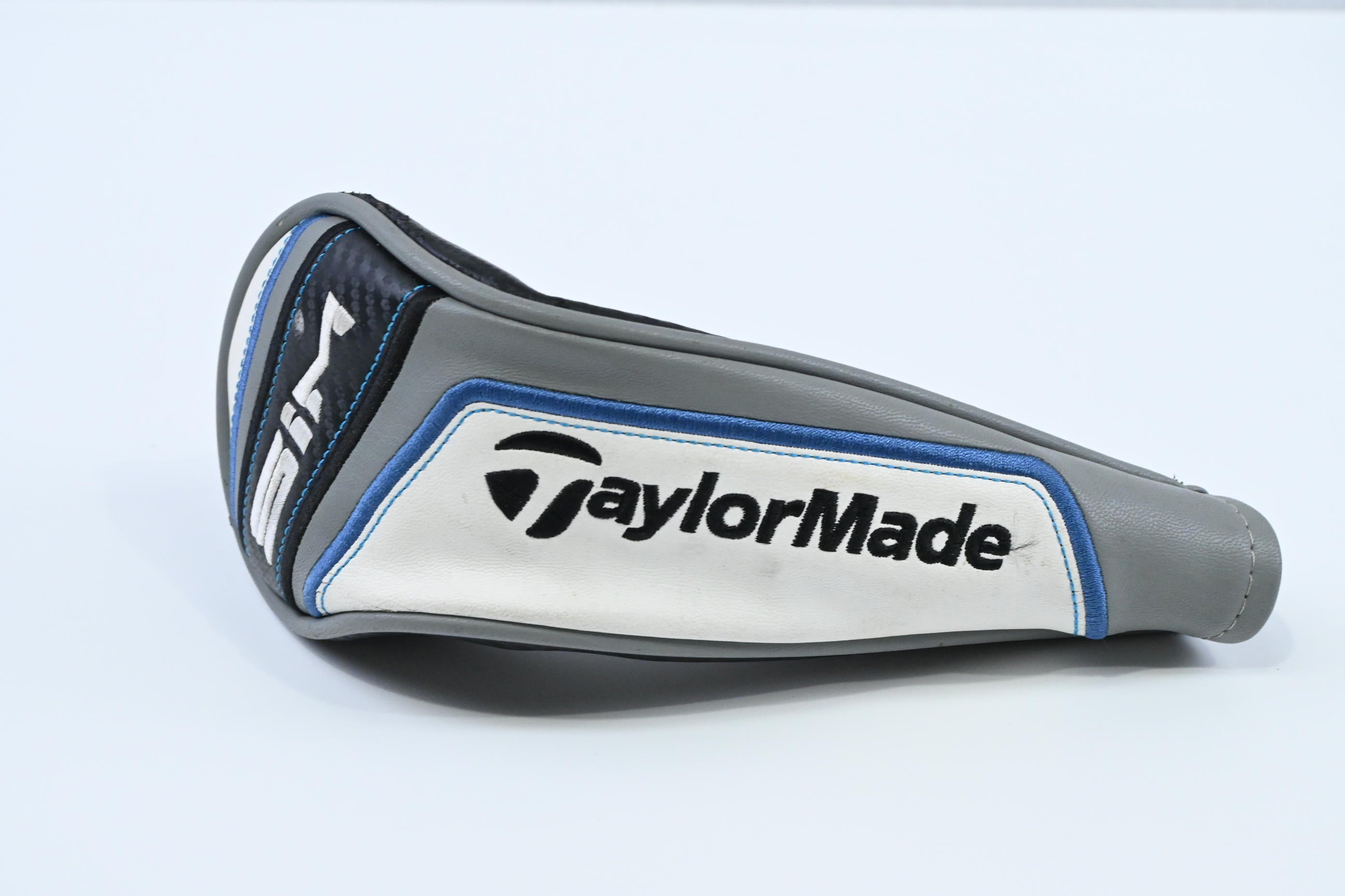 Taylormade SIM Max #3 Hybrid / 19 Degree / Stiff Flex Fujikura Ventus Blue 7
