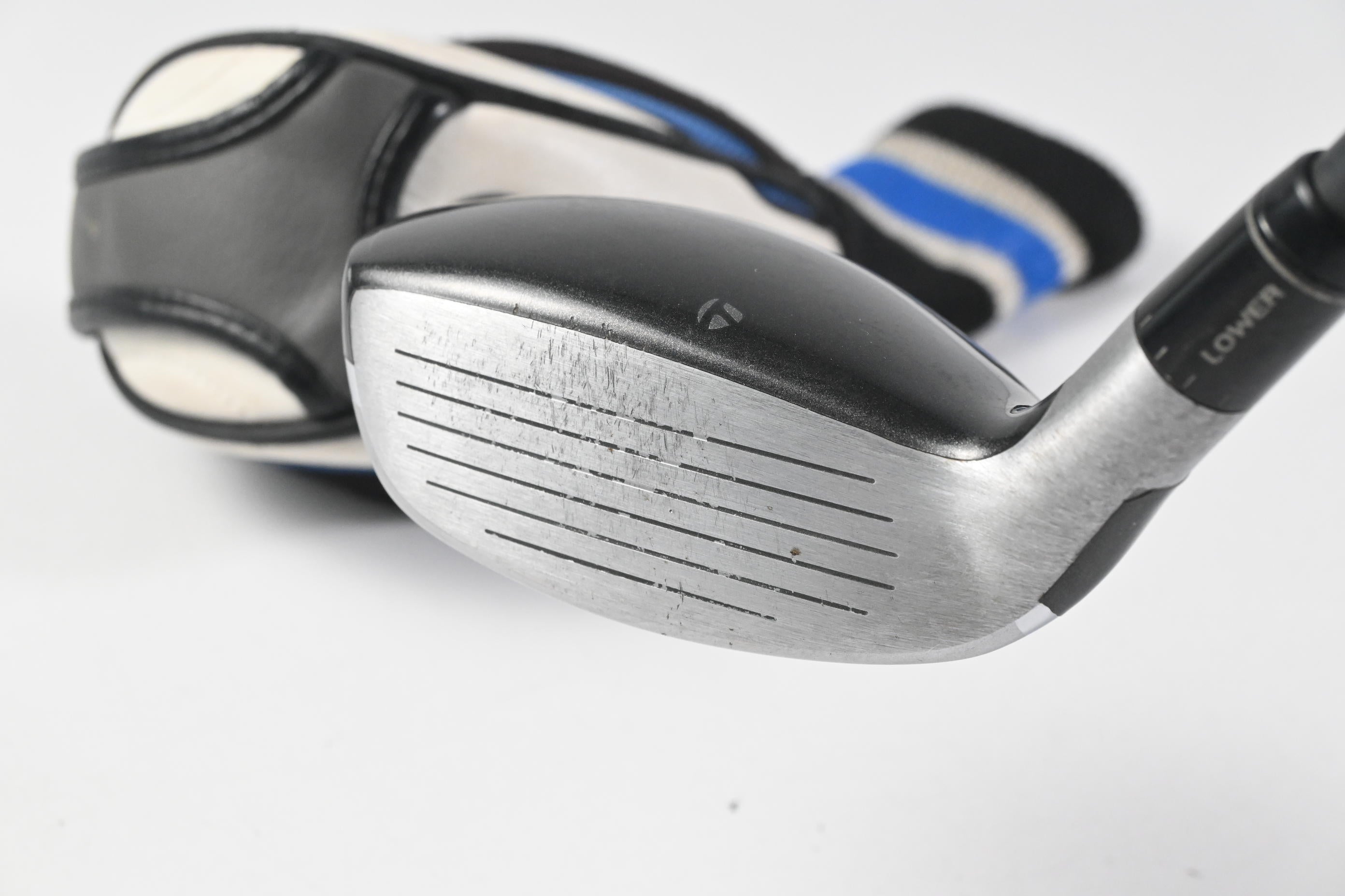 Taylormade SLDR #3 Hybrid / 19 Degree / Regular Flex Fujikura Speeder 82 Shaft